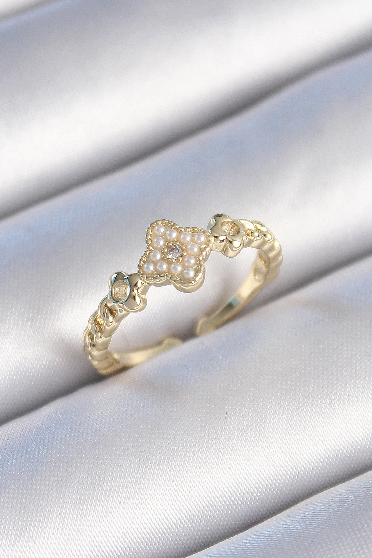 Pirinç Gold Renk İncili Yonca Model Zirkon Taş Detay Kadın Yüzük-0