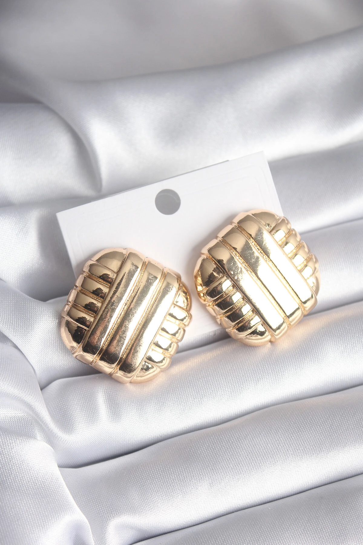 Pirinç Gold Renk İşleme Detay Kadın Küpe-0