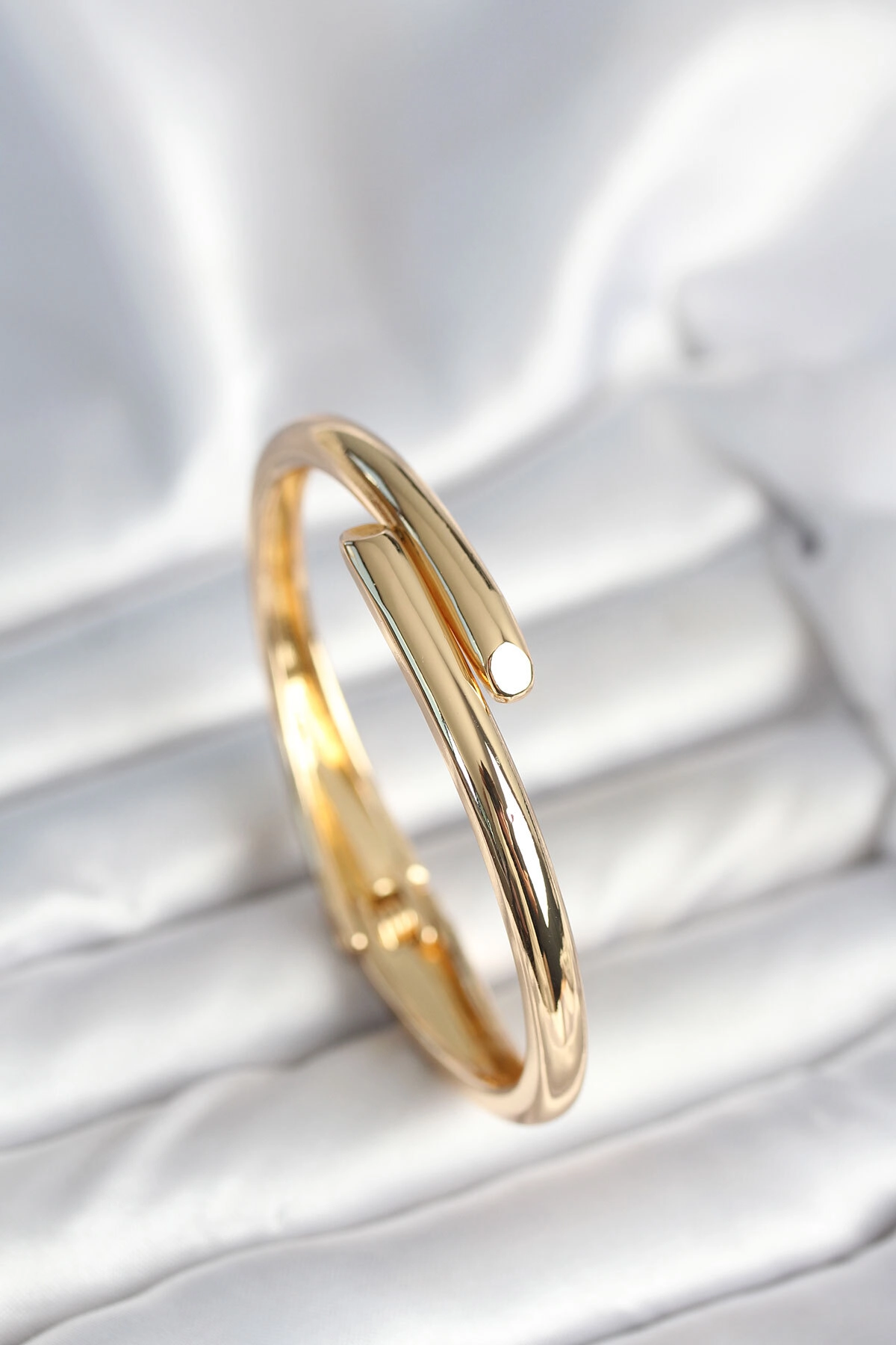 Pirinç Gold Renk Kadın Kelepçe Bileklik-0