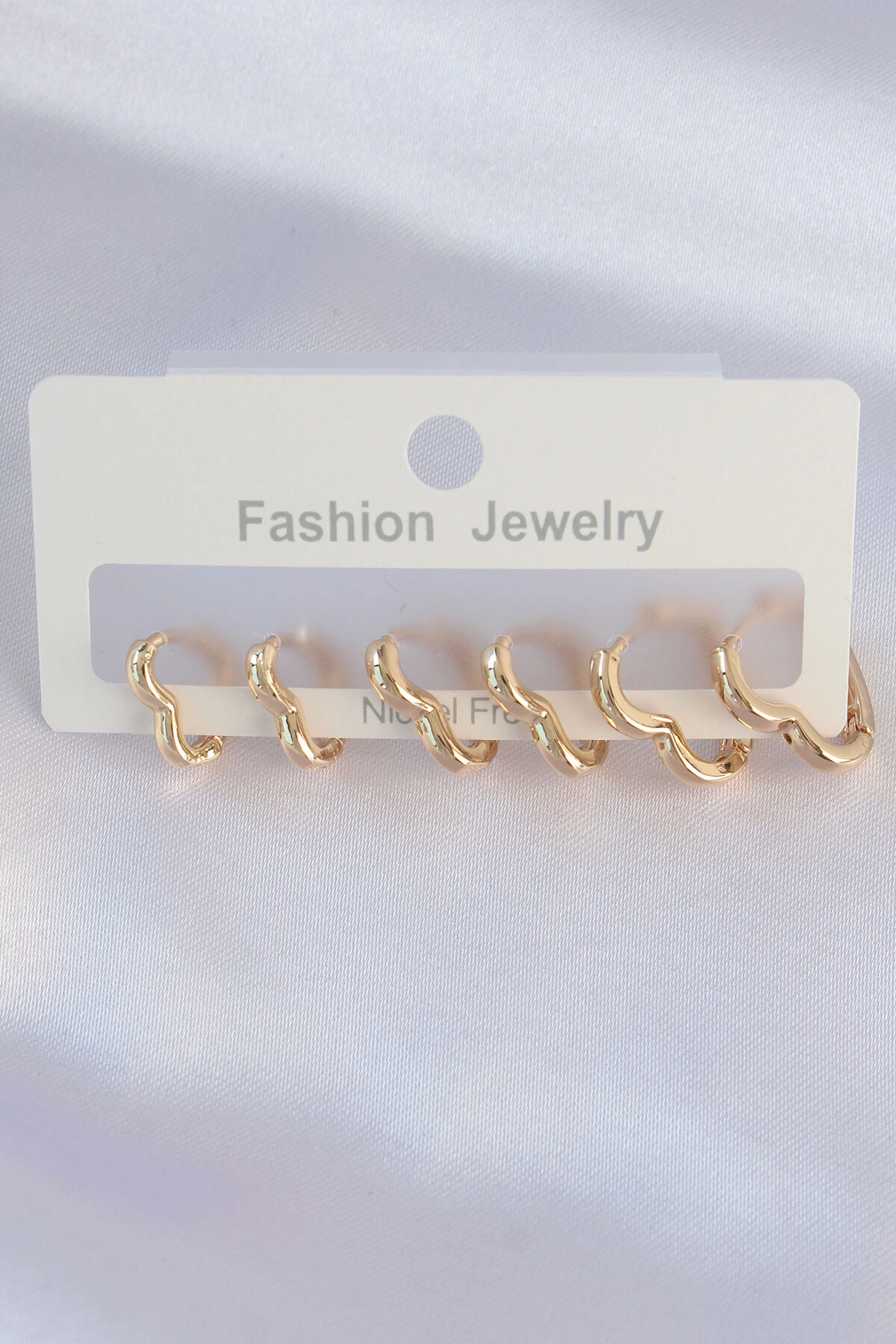 Pirinç Gold Renk Kalp Model Küpe Seti-0