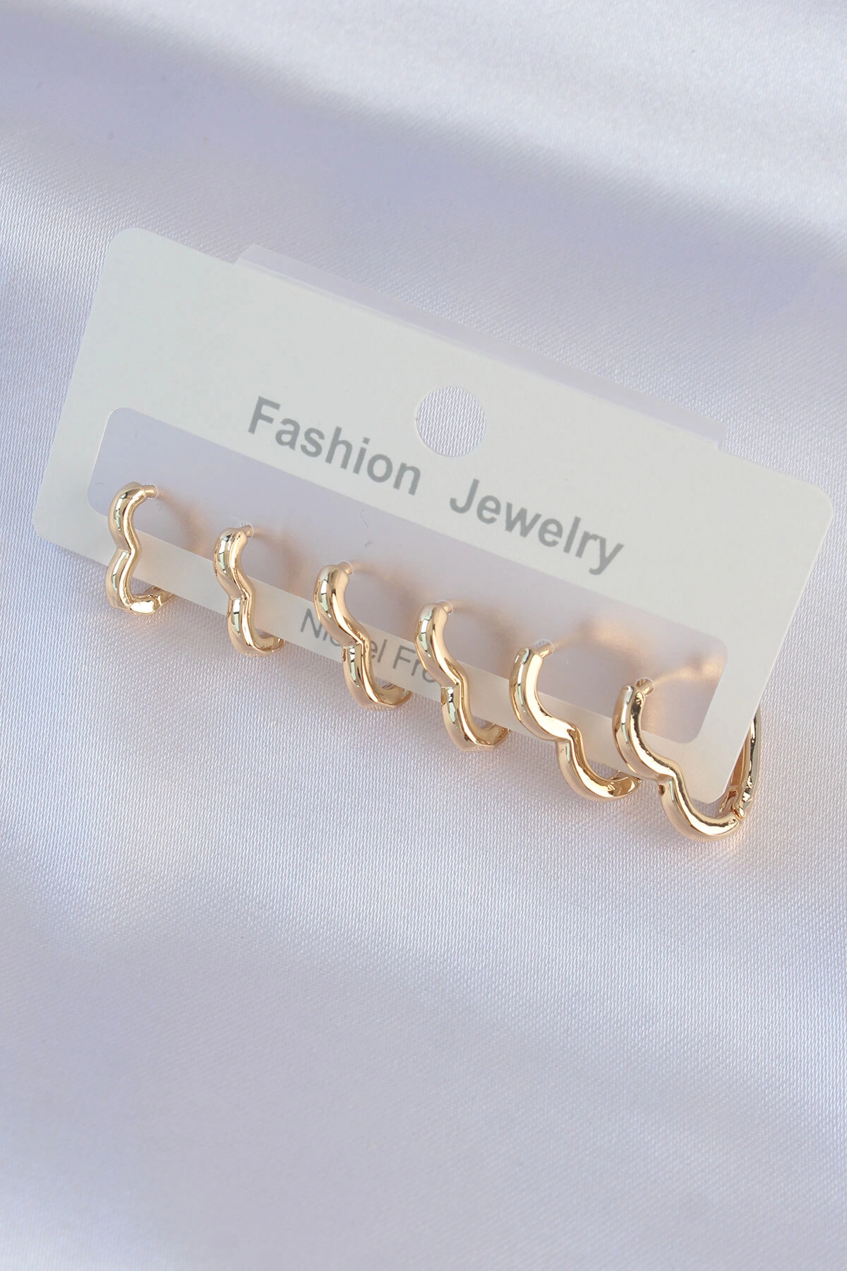 Pirinç Gold Renk Kalp Model Küpe Seti-1