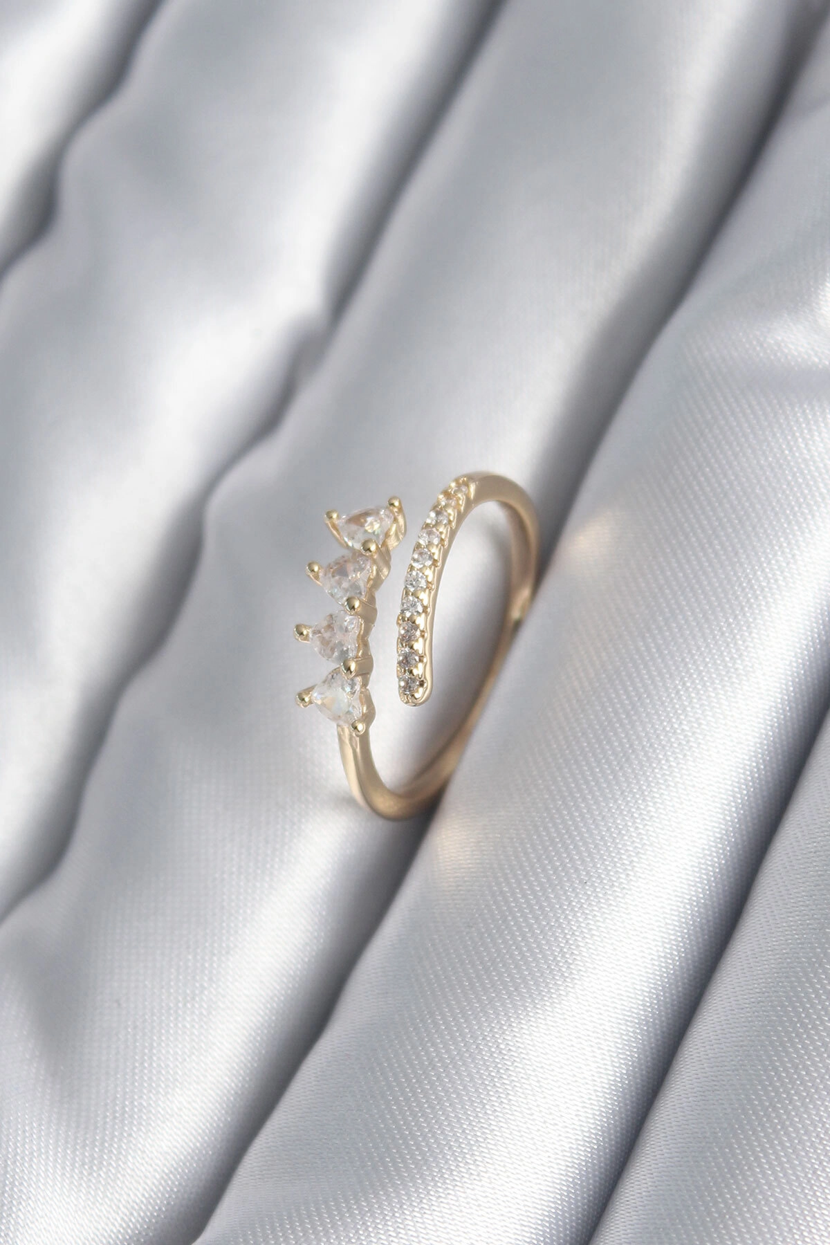 Pirinç Gold Renk Kalp Zirkon Taş Detay Kadın Yüzük-0