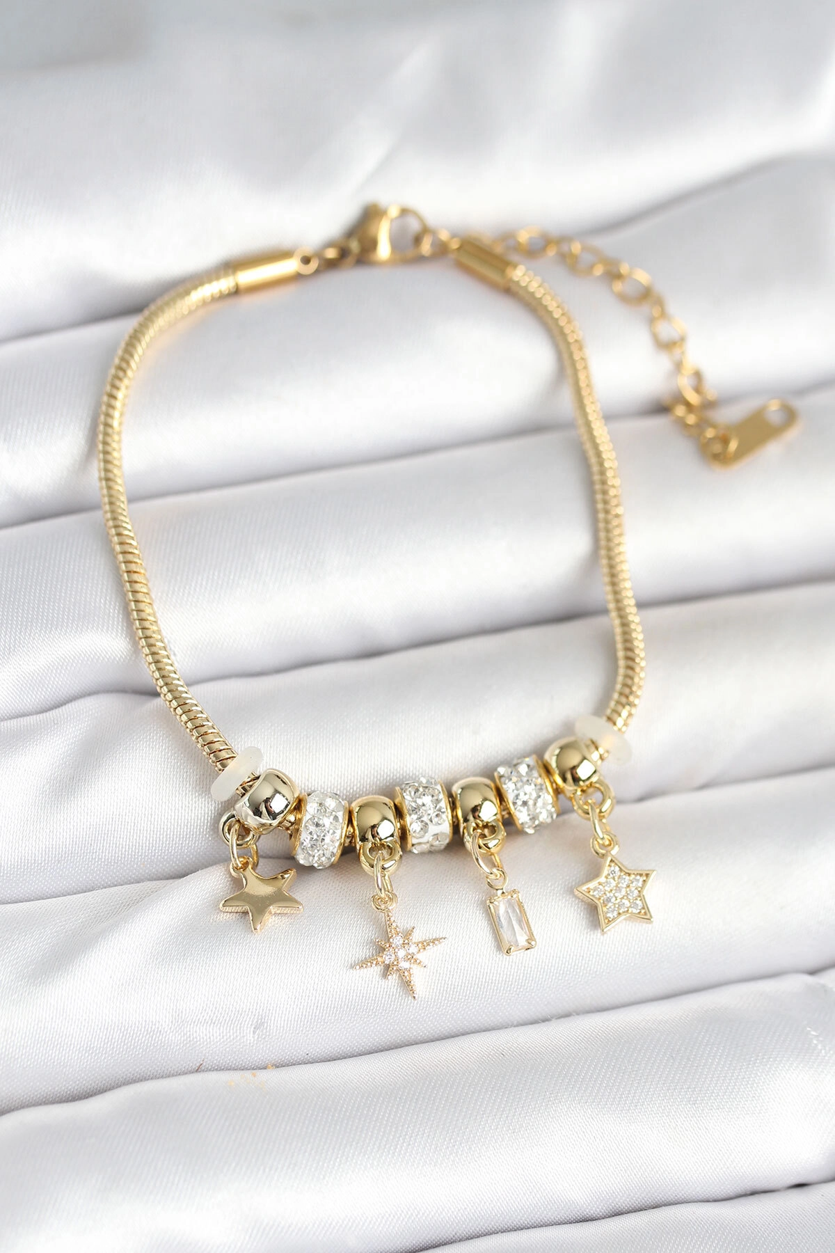 Pirinç Gold Renk Kutup Yıldızı Charmlı Kadın Bileklik-0
