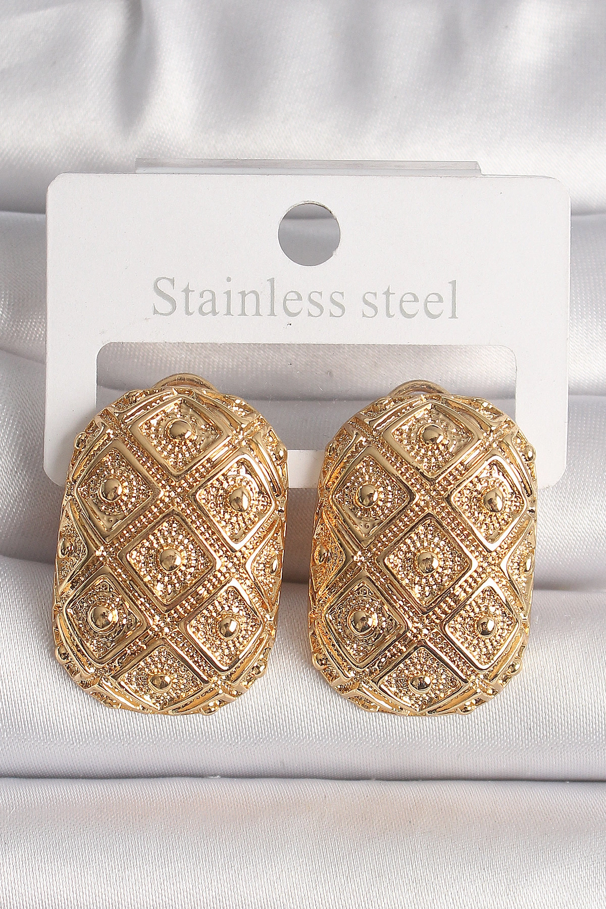 Pirinç Gold Renk Motif İşlemeli Kadın Küpe-0