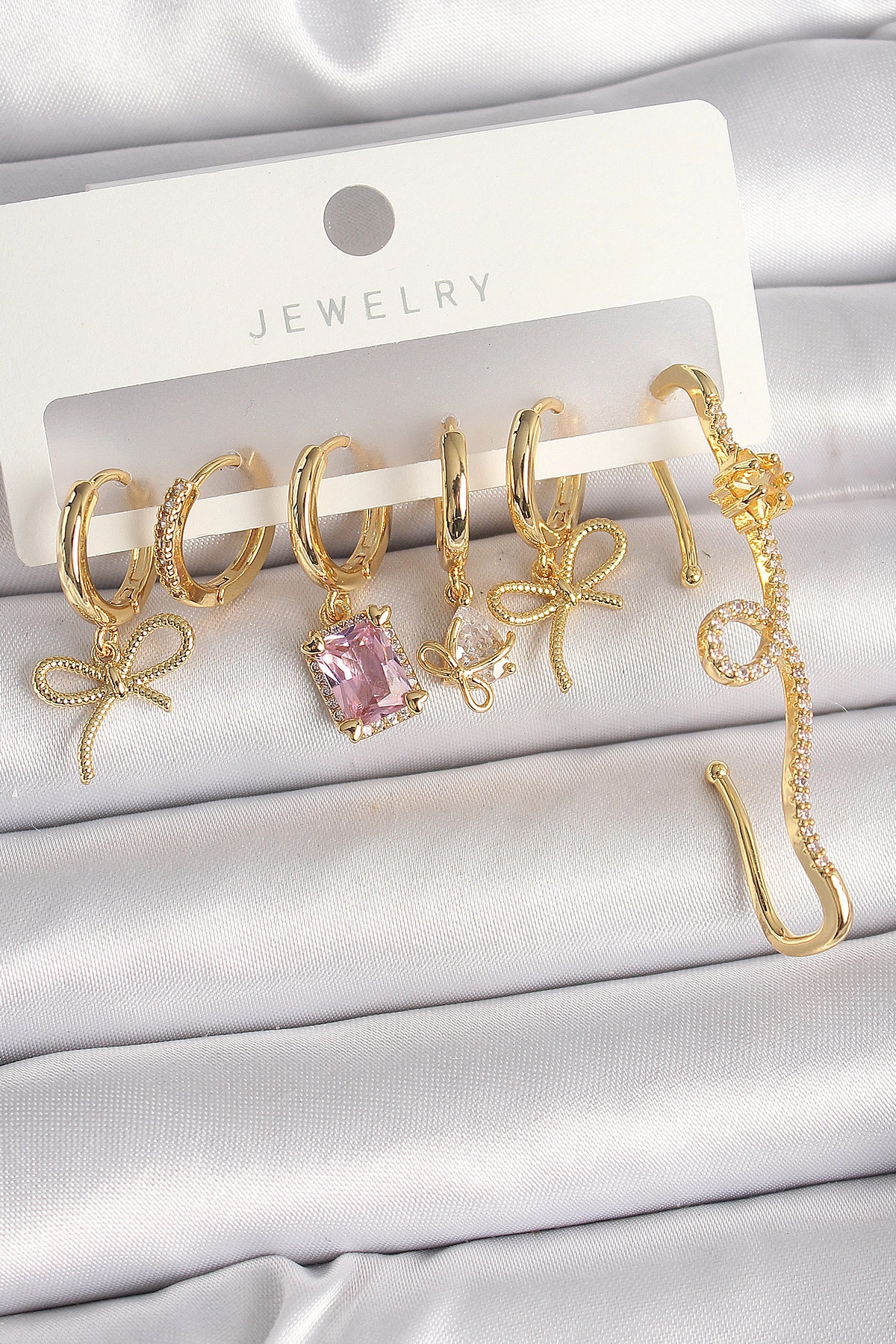 Pirinç Gold Renk Sallantı Kurdele Model Pembe Kare Zirkon Taşlı Kadın Küpe Seti-0