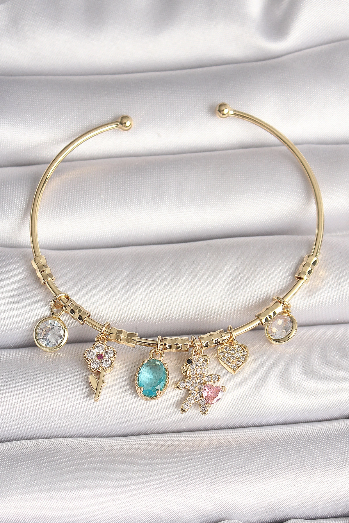 Pirinç Gold Renk Sallantı Zirkon Taşlı AYıcık Figür Kalp Detay Charm Kadın Bileklik-0