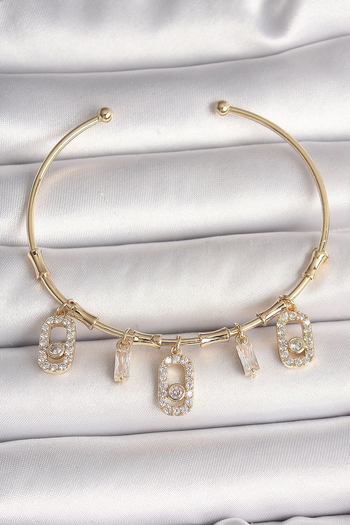 Pirinç Gold Renk Sallantı Zirkon Taşlı Messika Figür Charm Kadın Bileklik-0