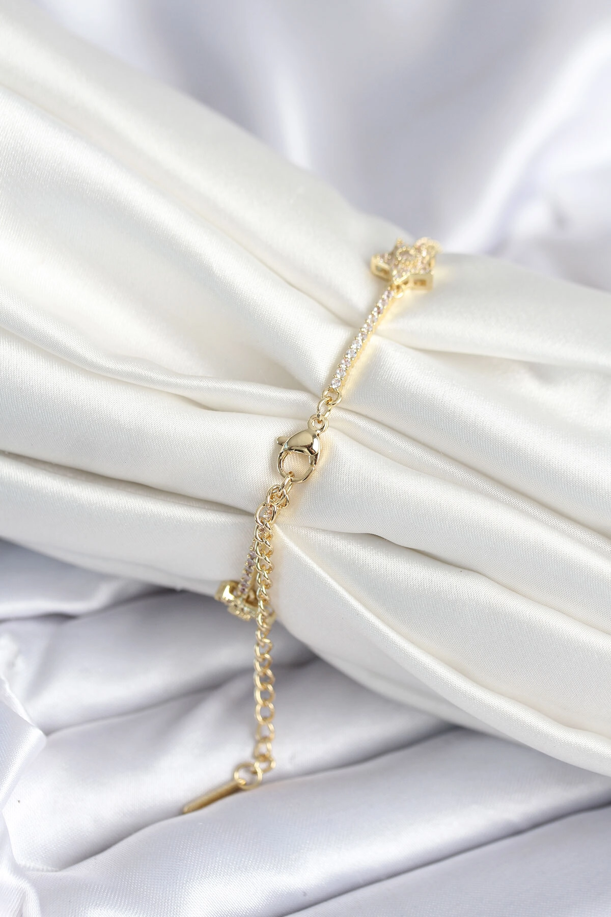 Pirinç Gold Renk Yıldız Model Kadın Bileklik-1