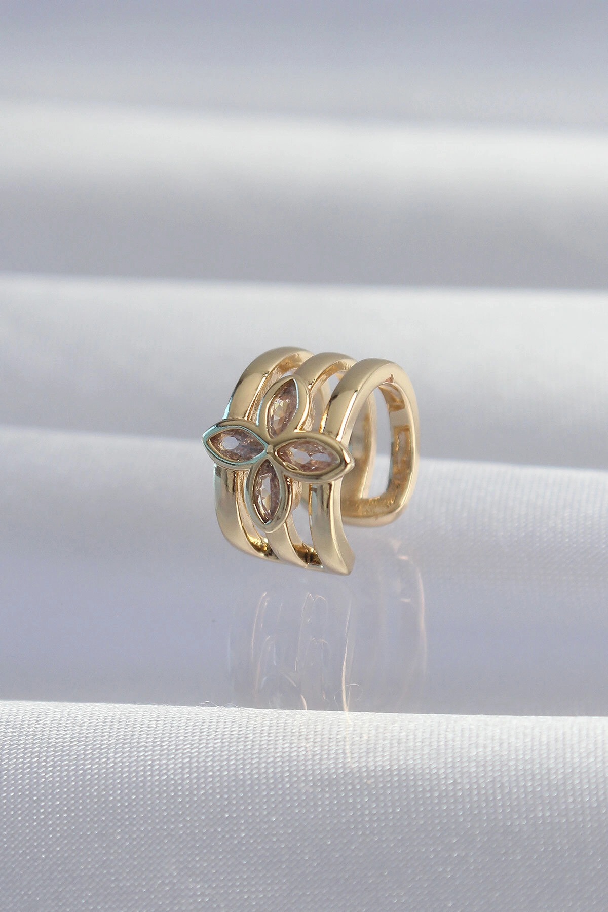 Pirinç Gold Renk Yonca Earcuff Küpe-0