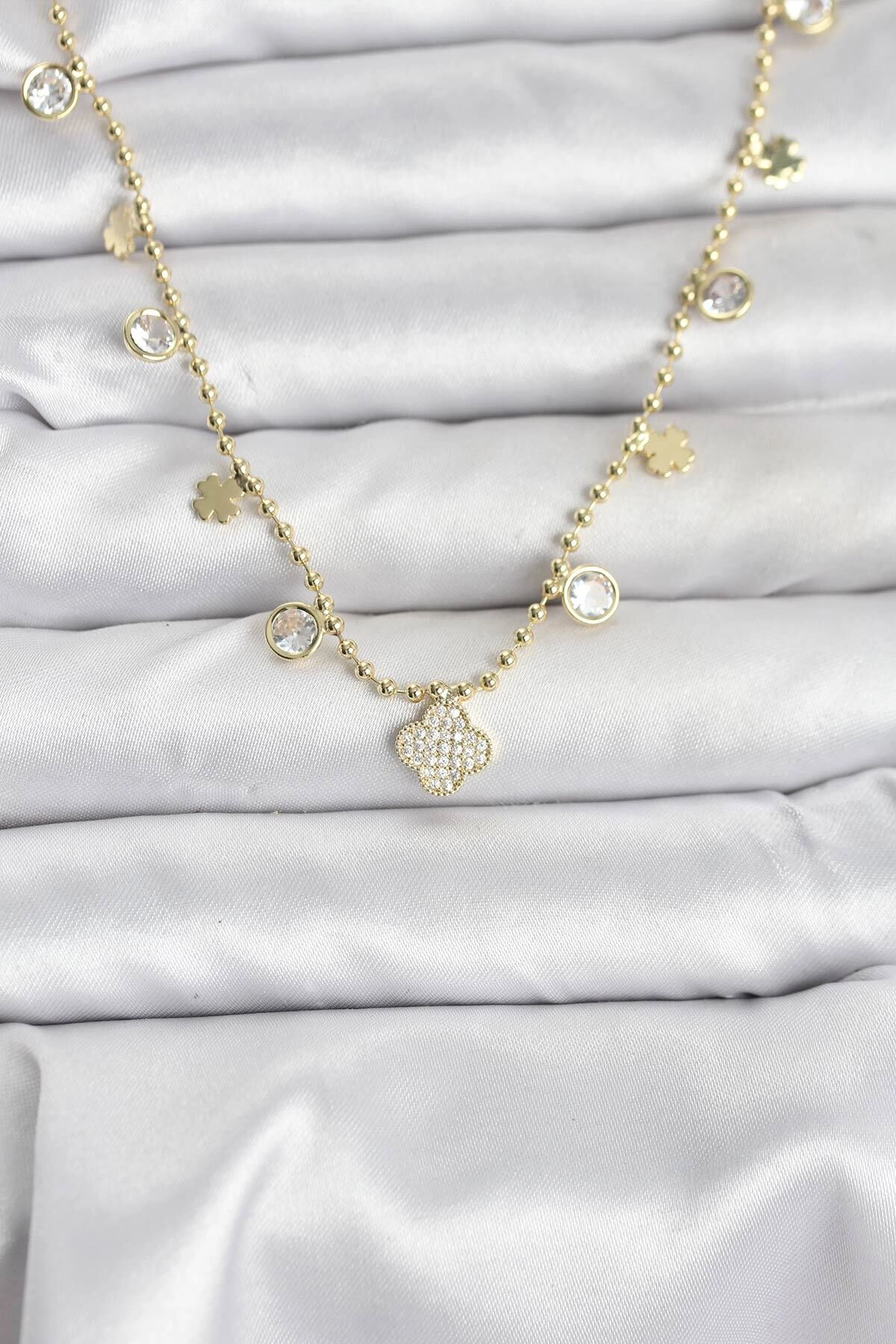 Pirinç Gold Renk Yonca Model Kadın Kolye-0