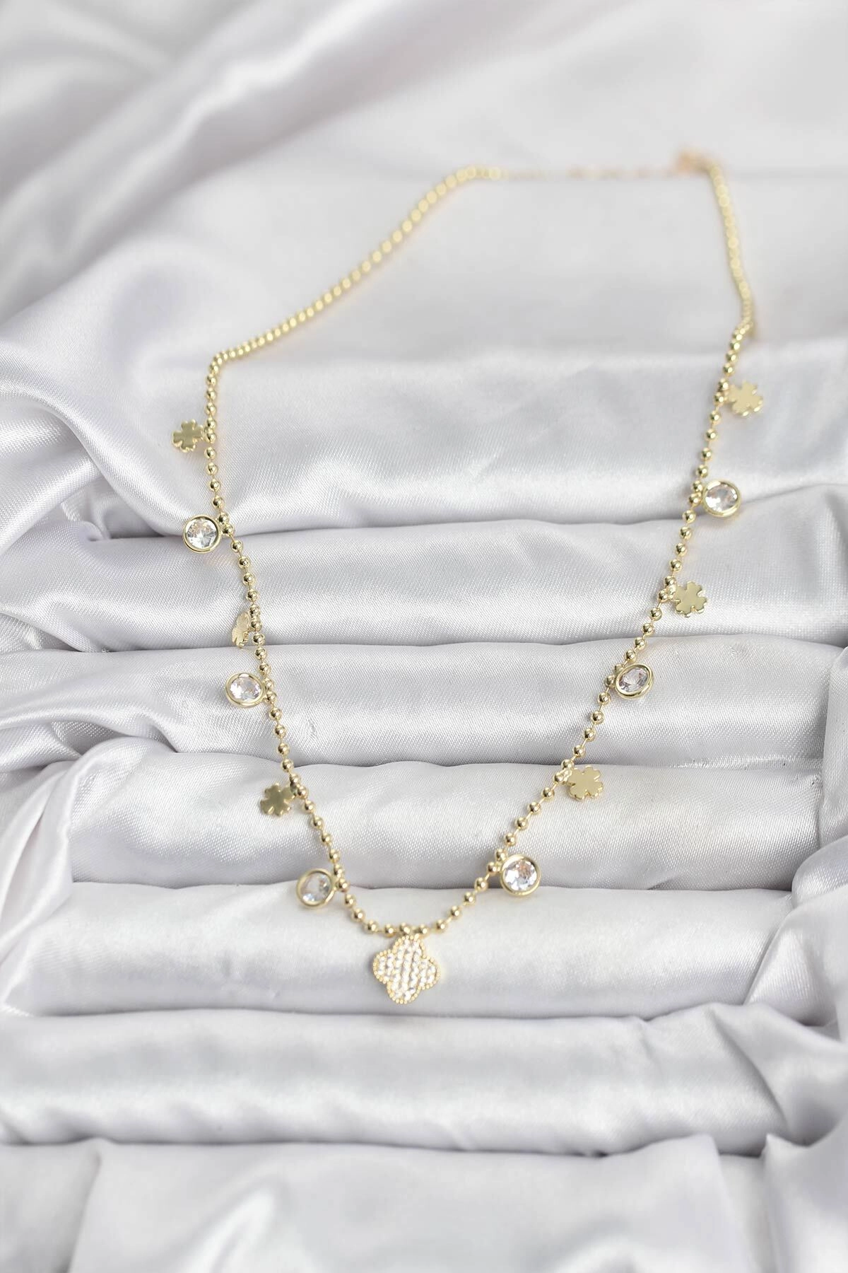 Pirinç Gold Renk Yonca Model Kadın Kolye-1