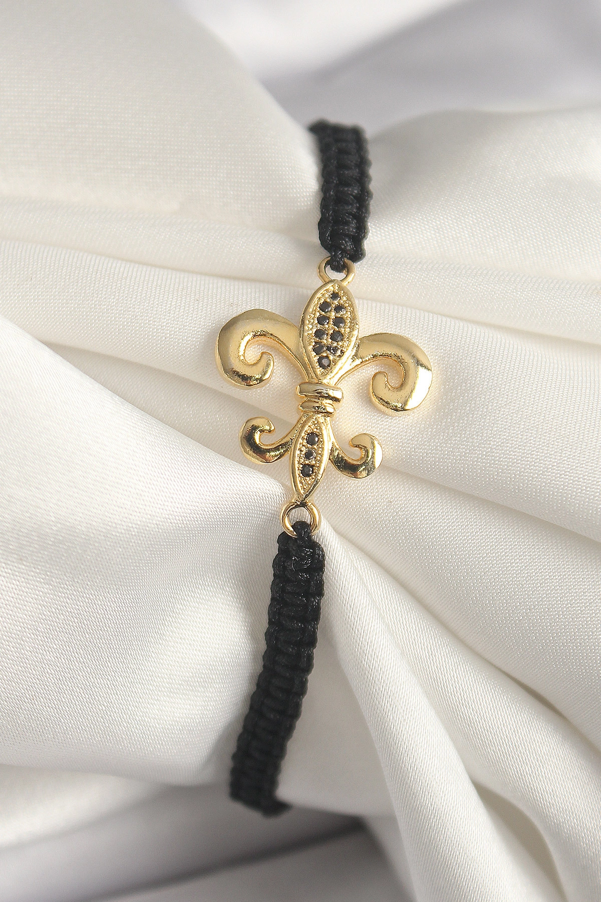 Pirinç Gold Renk Zirkon Taş İşlemeli Zambak Figür Asansörlü Makrome Model Kadın Bileklik-0