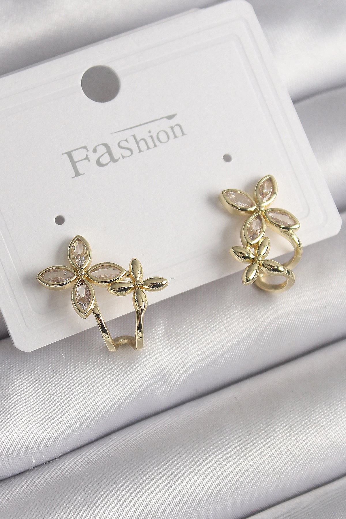 Pirinç Gold Renk Zirkon Taşlı 2'Li Çiçek Model Kadın Küpe-0