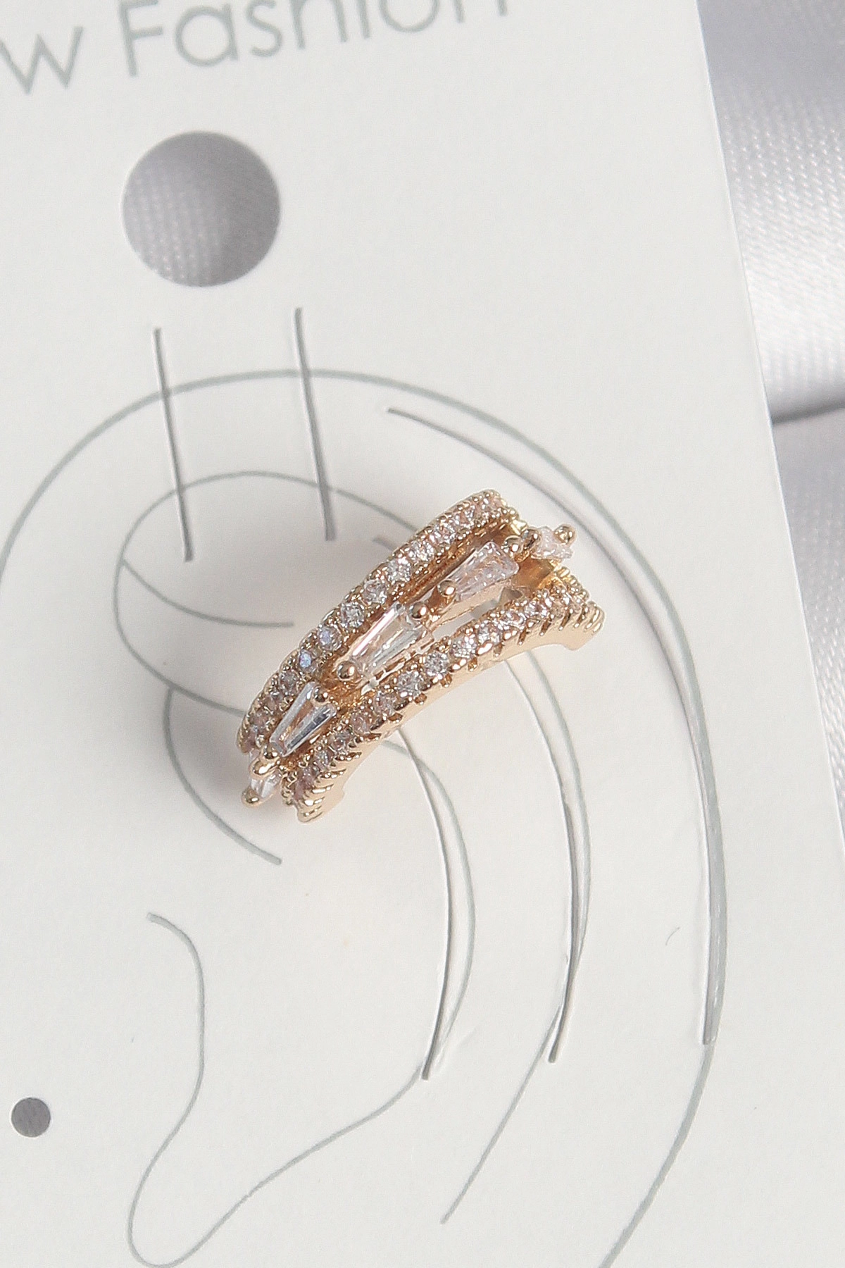 Pirinç Gold Renk Zirkon Taşlı 3'Lü Sıralı Model Kadın Kıkırdak Küpe-0