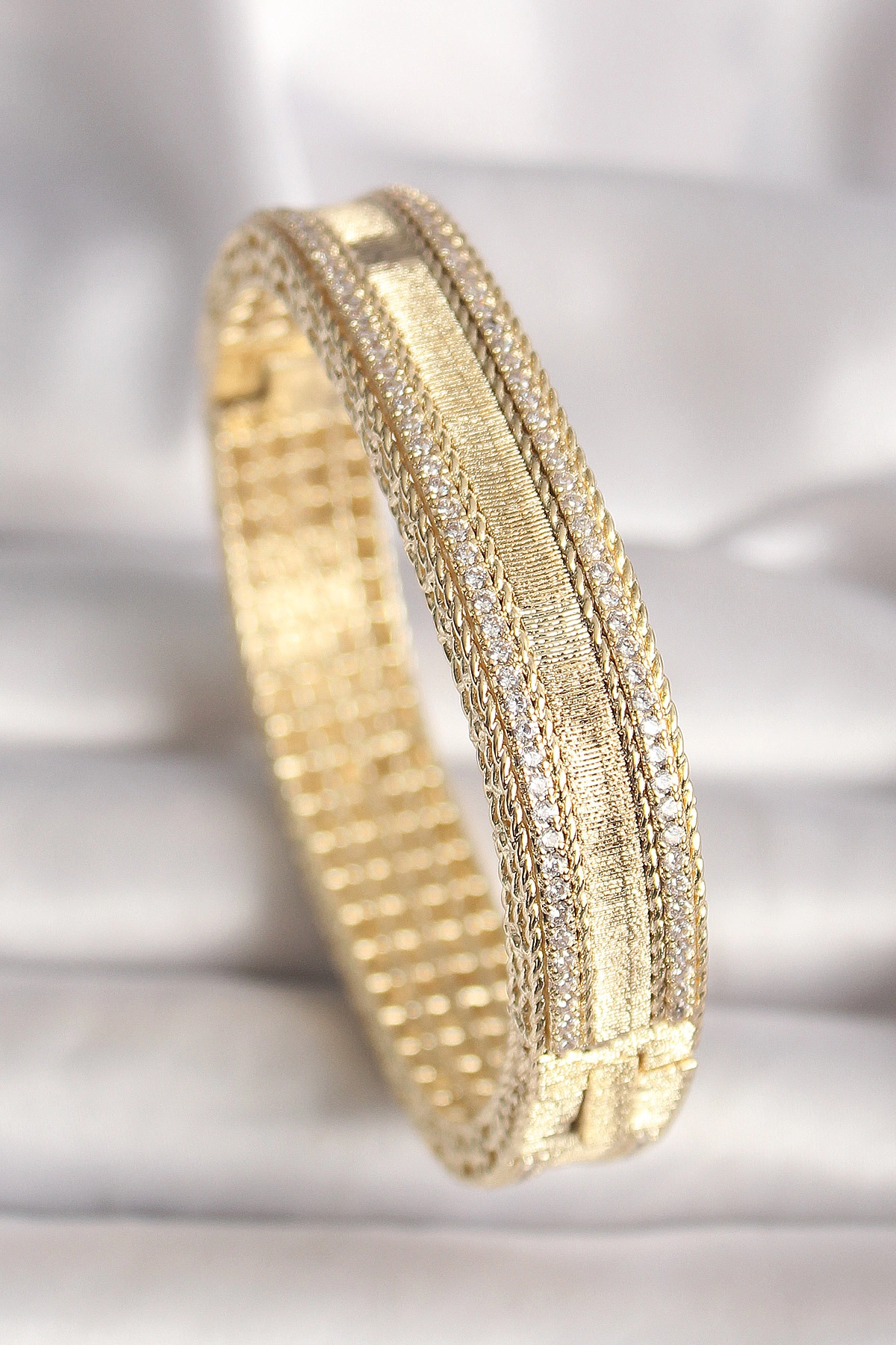 Pirinç Gold Renk Zirkon Taşlı Bileklik-0