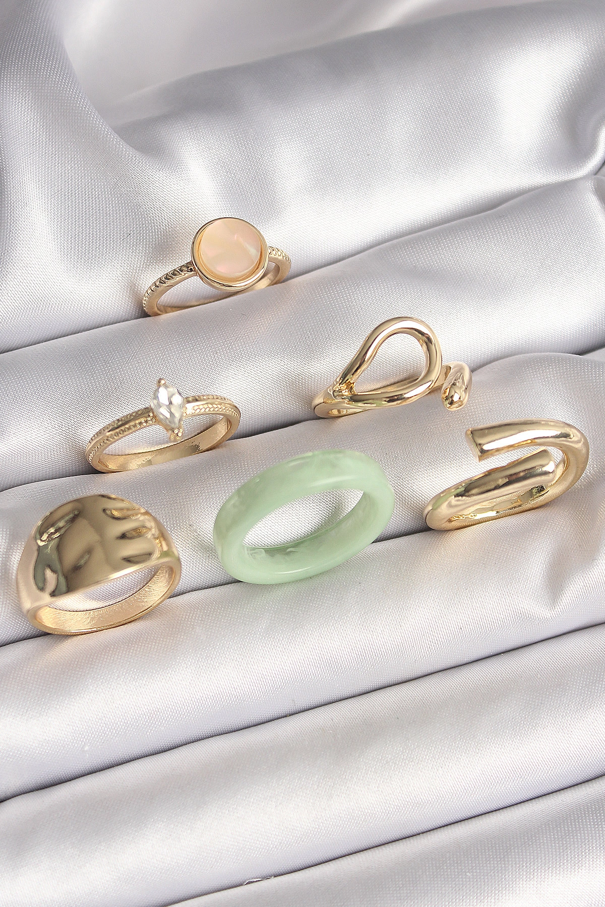 Pirinç Gold Renk Zirkon Taşlı Daire Pembe Mineli Detay 6'Lı Kadın Yüzük Seti-0