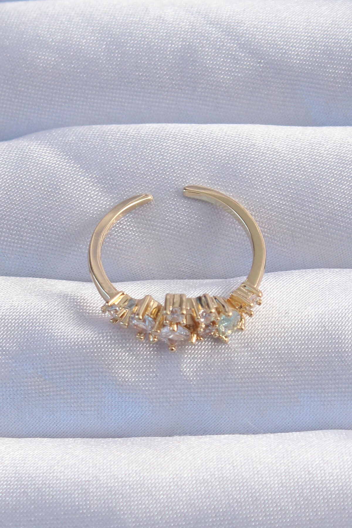 Pirinç Gold Renk Zirkon Taşlı Damla Detay Ayarlanabilir Yüzük-1