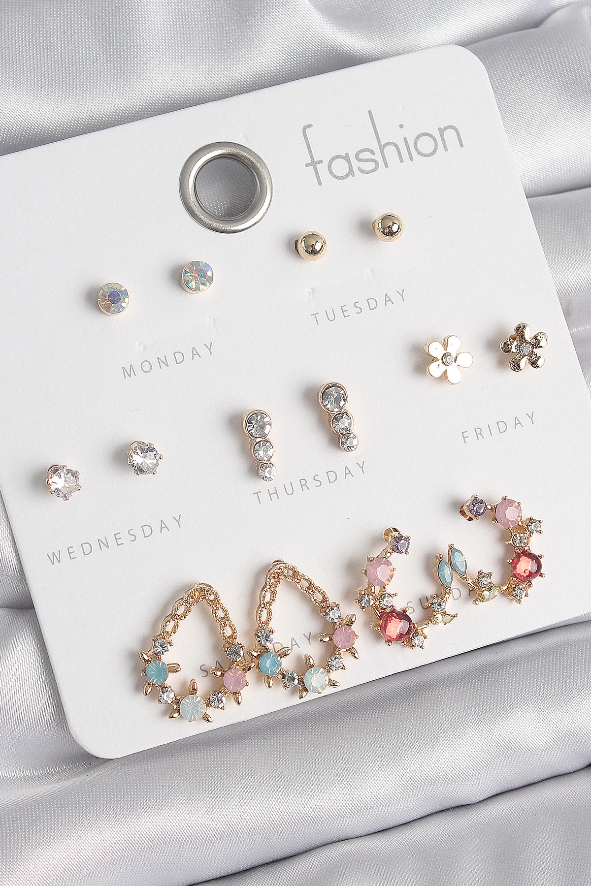 Pirinç Gold Renk Zirkon Taşlı Damla Model Yıldız Detaylı 7 Çift Kadın Küpe Seti-0