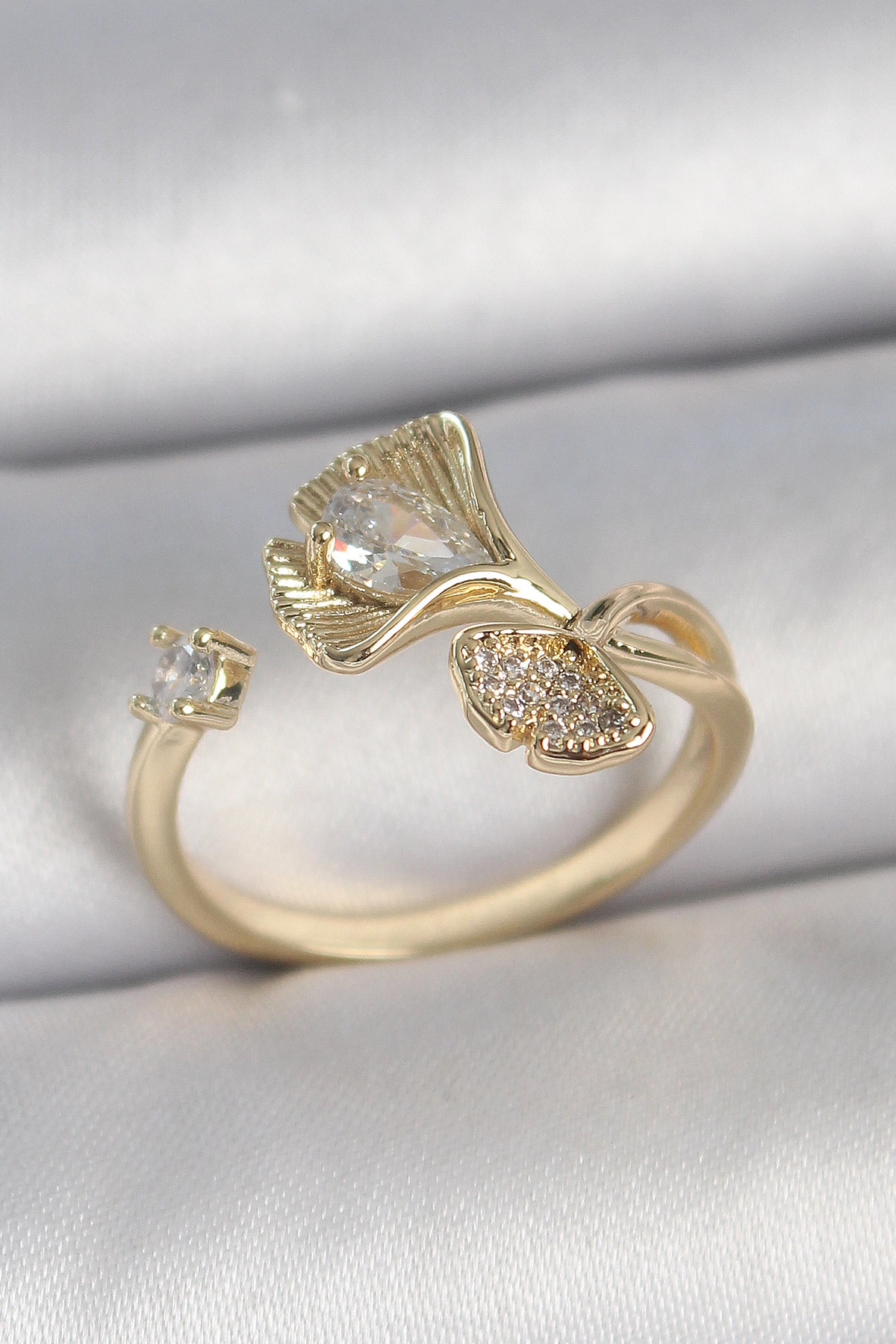 Pirinç Gold Renk Zirkon Taşlı Deniz Kabuğu Model Ayarlanabilir Kadın Yüzük-0