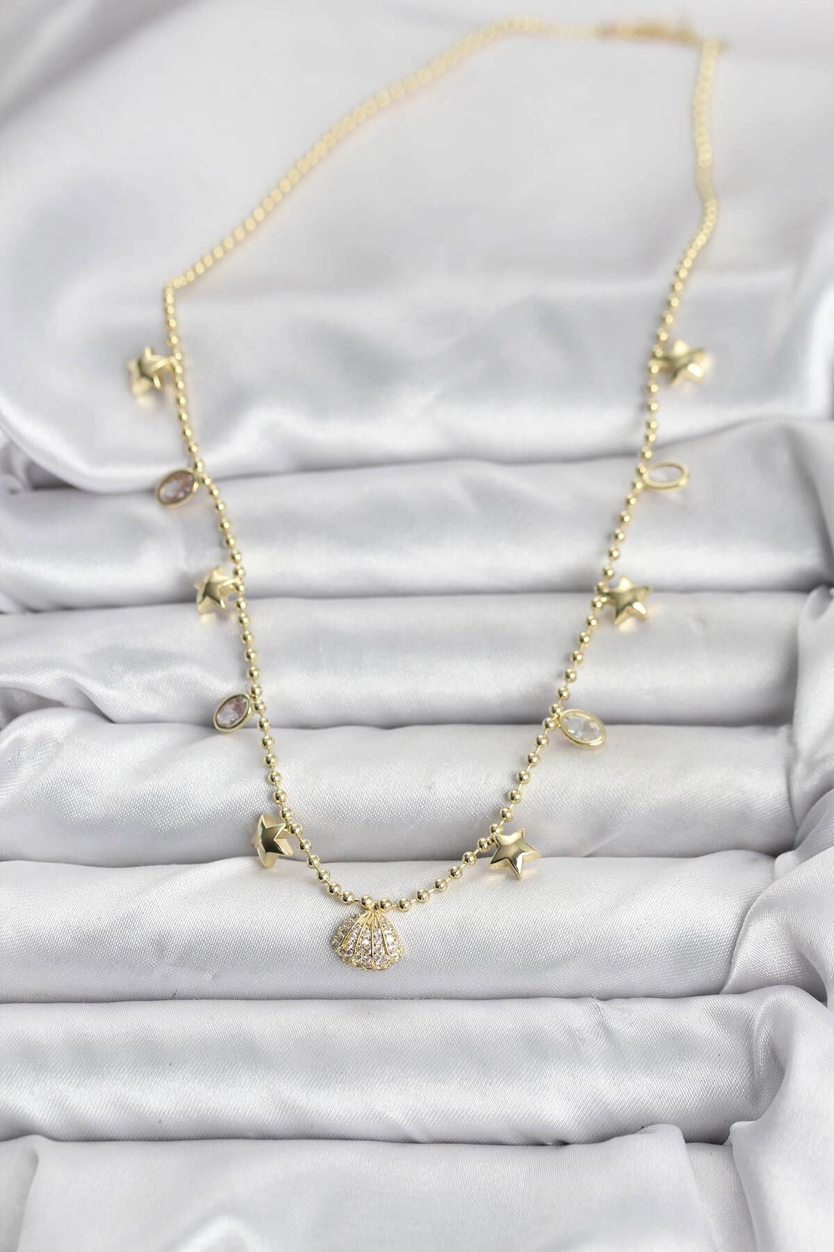 Pirinç Gold Renk Zirkon Taşlı Deniz Kabuğu Model Kadın Kolye-1