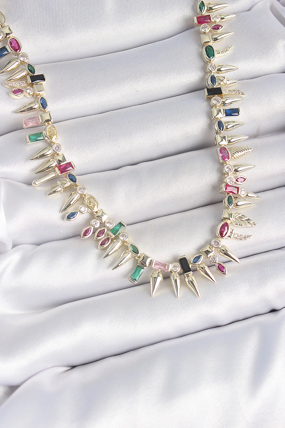 Pirinç Gold Renk Zirkon Taşlı Diken Model VIP Seri Kadın Kolye-0