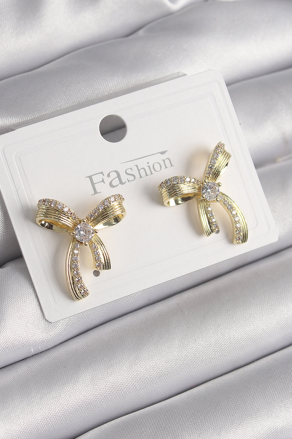 Pirinç Gold Renk Zirkon Taşlı Fiyonk Model Kadın Küpe-0