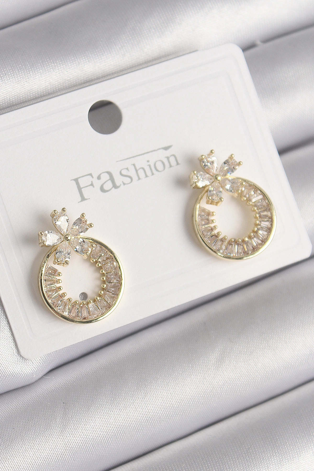 Pirinç Gold Renk Zirkon Taşlı Halka Model Çiçek Figür Kadın Küpe-0