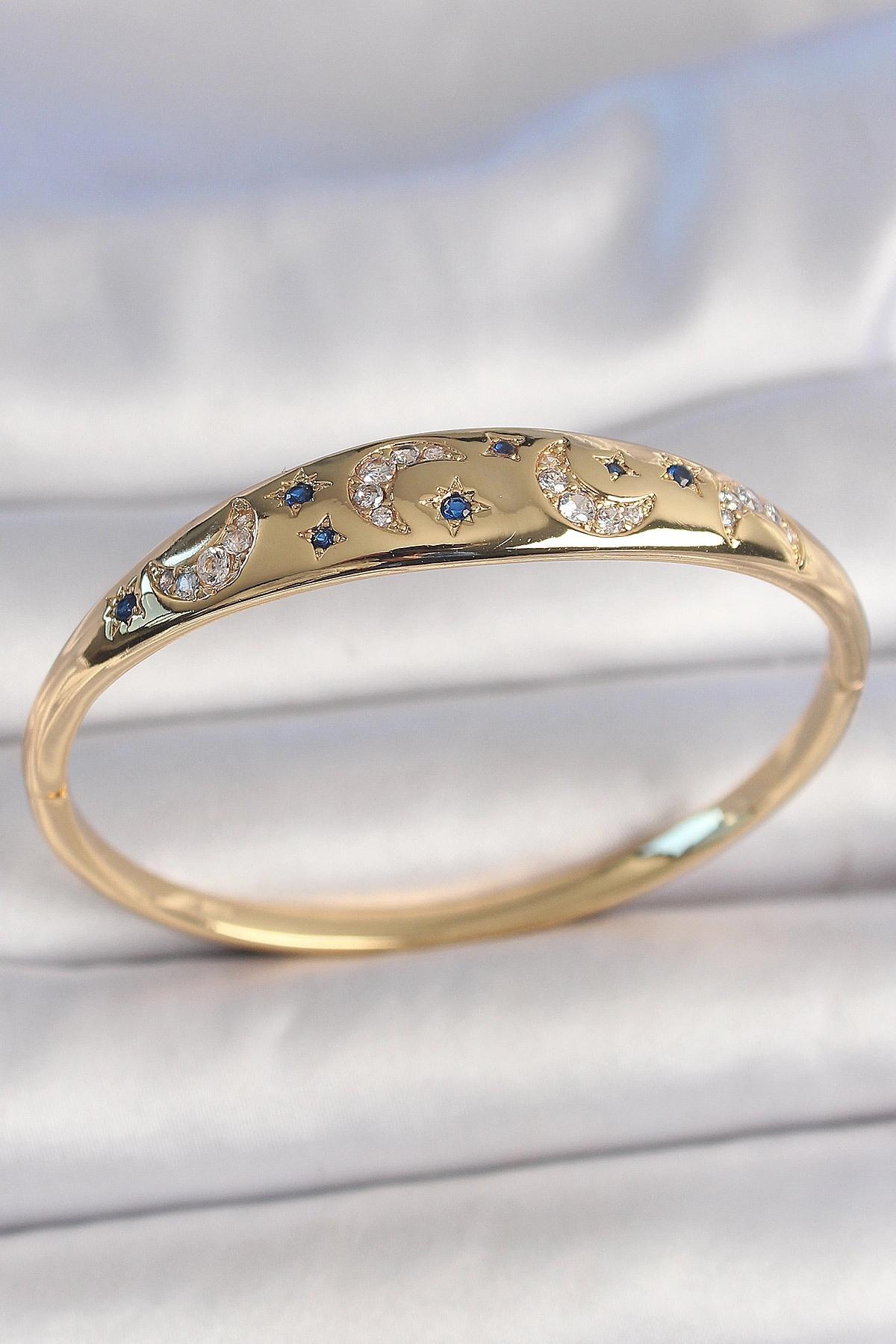 Pirinç Gold Renk Zirkon Taşlı Hilal İşleme Mavi Taşlı Yıldız Detay Kadın Kelepçe-0