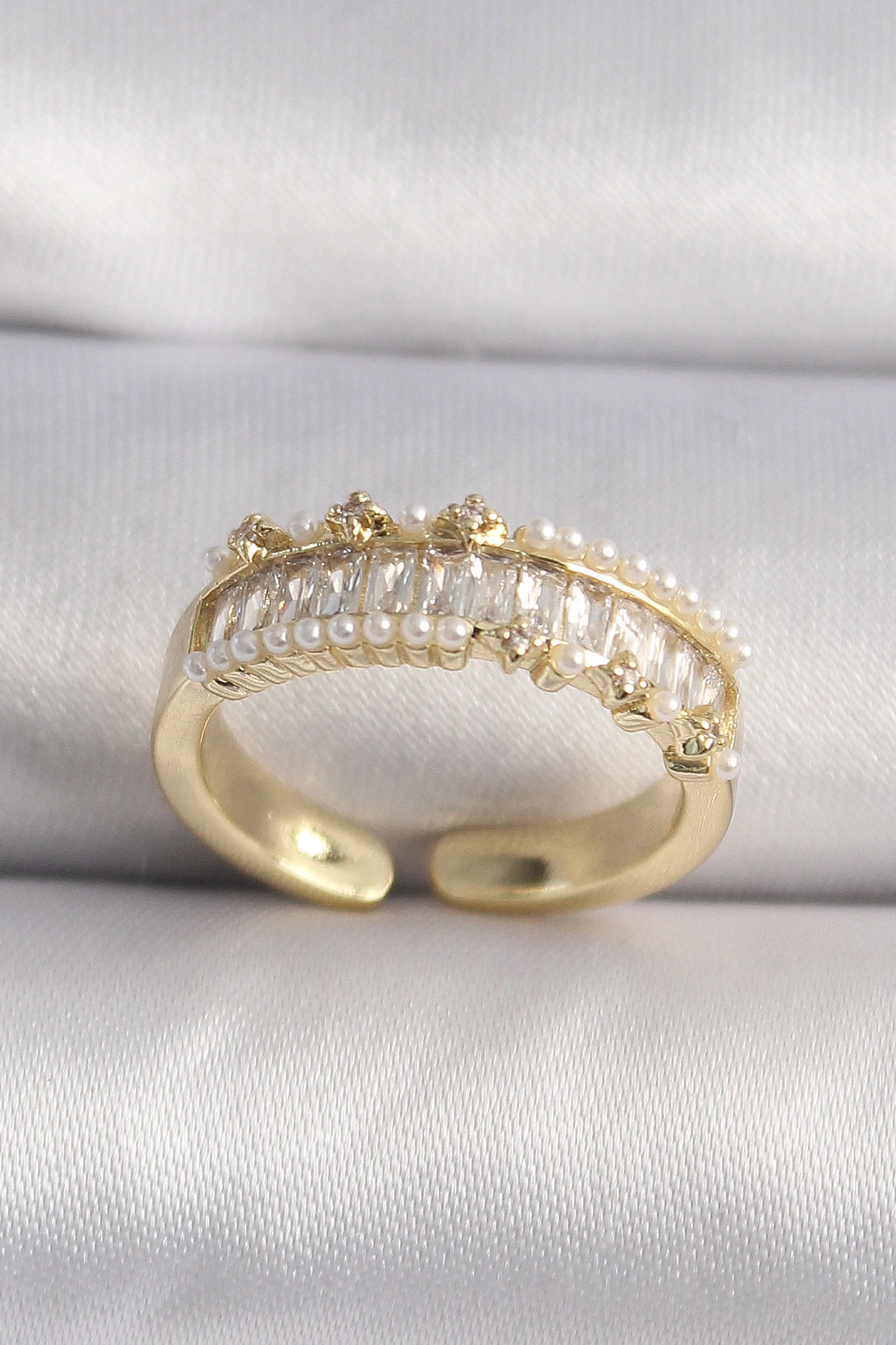 Pirinç Gold Renk Zirkon Taşlı İnci Detay VIP Seri Kadın Yüzük-0