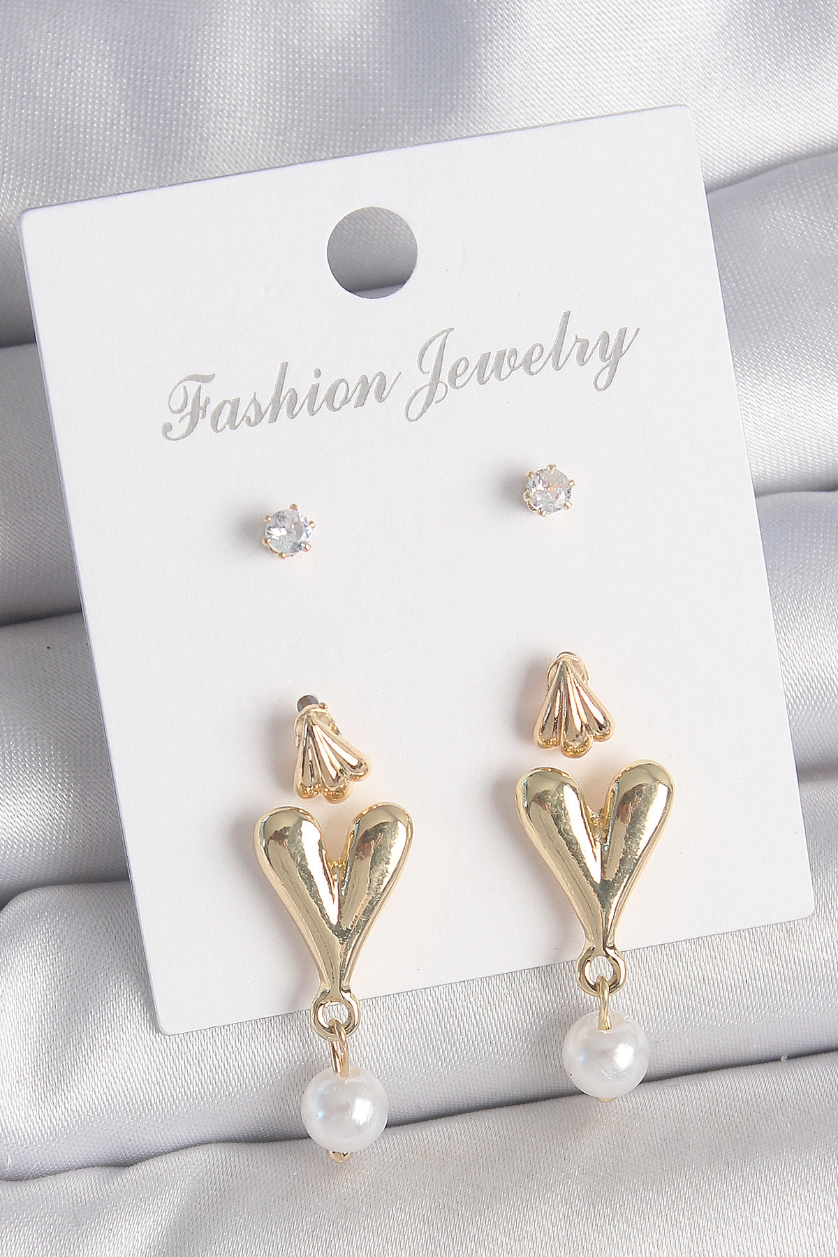 Pirinç Gold Renk Zirkon Taşlı İncili Sallantılı Kalp Model 3 Çift Kadın Küpe Seti-0