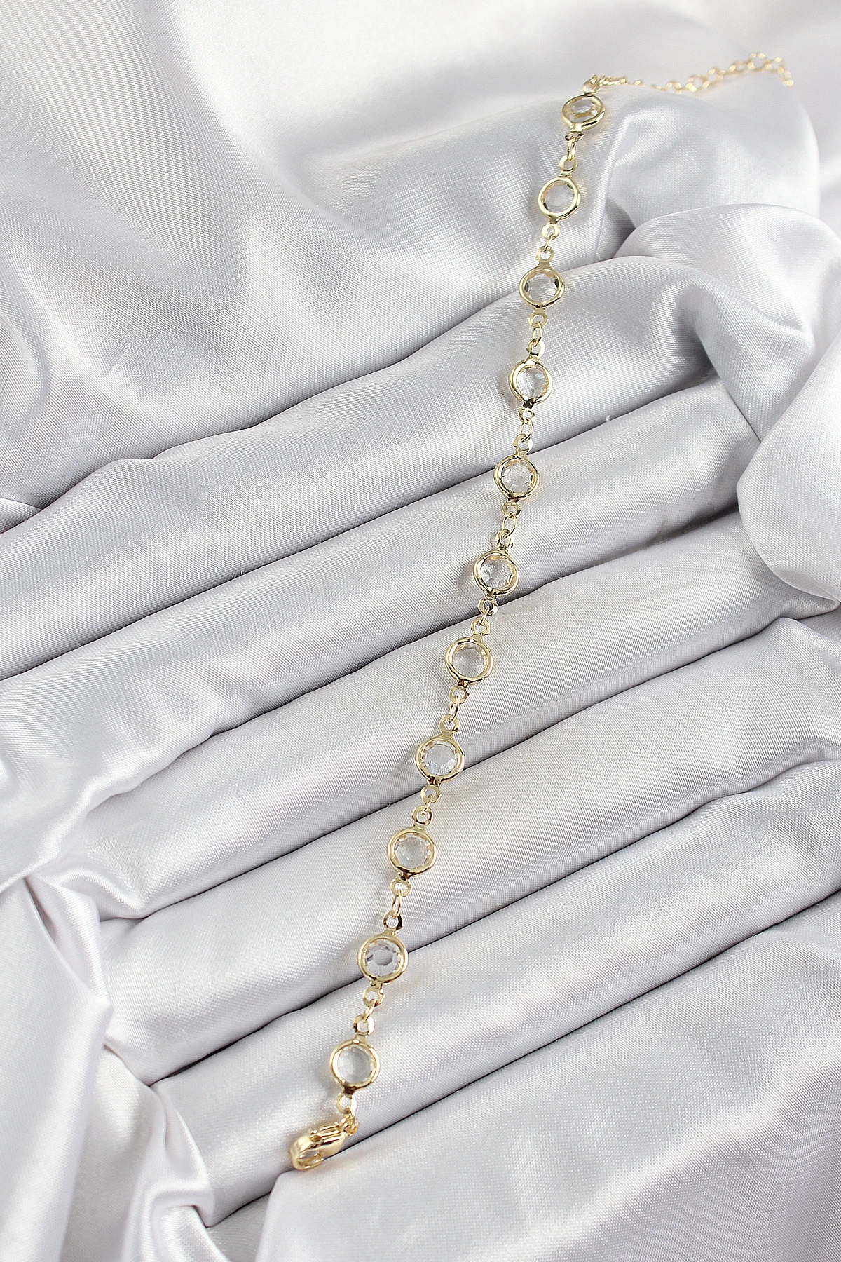 Pirinç Gold Renk Zirkon Taşlı Kadın Bileklik-1