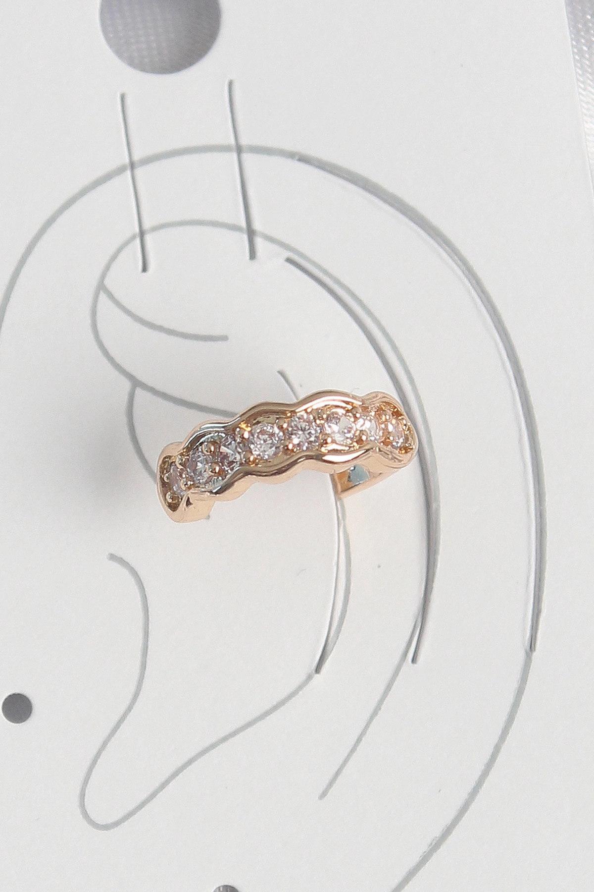 Pirinç Gold Renk Zirkon Taşlı Kadın Kıkırdak Küpe-0