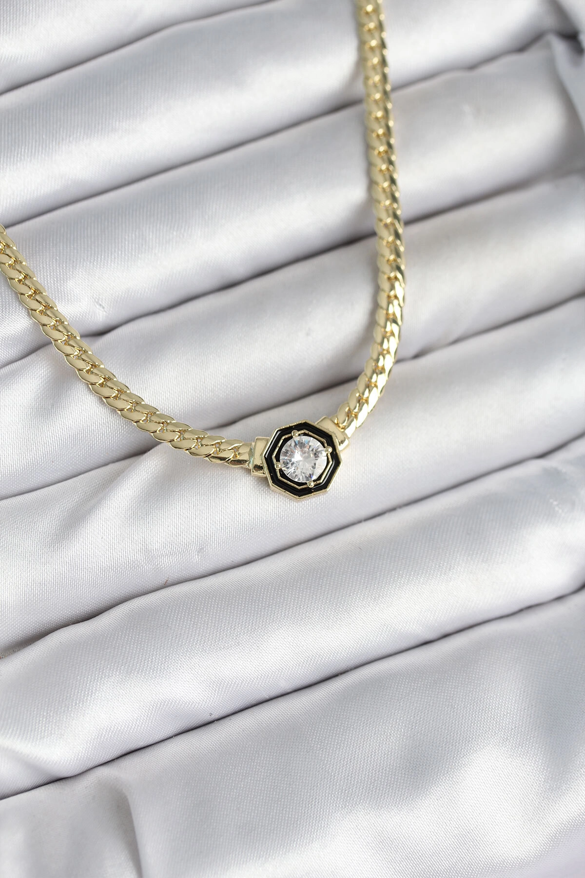 Pirinç Gold Renk Zirkon Taşlı Kadın Kolye-0