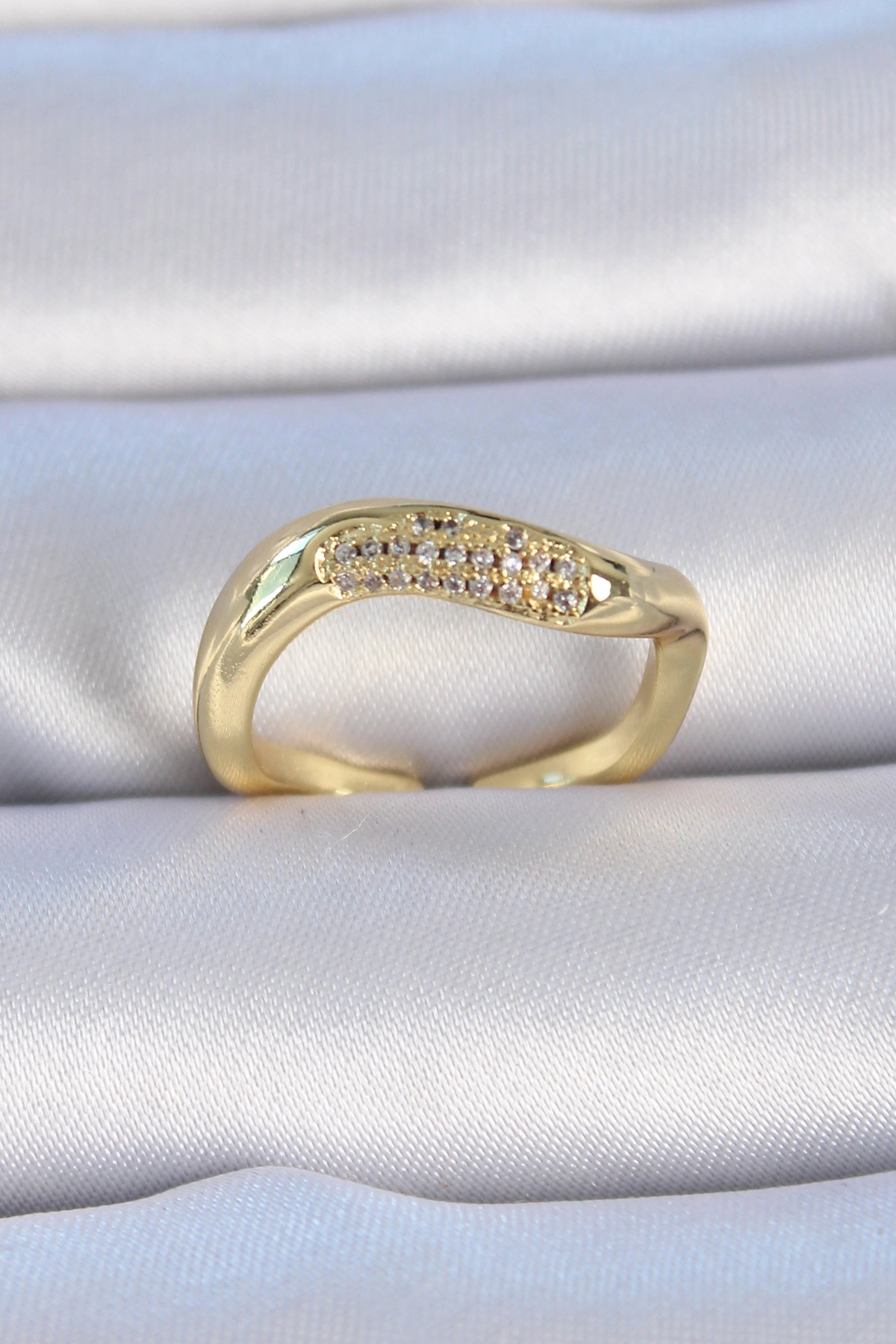 Pirinç Gold Renk Zirkon Taşlı Kadın Yüzük-0