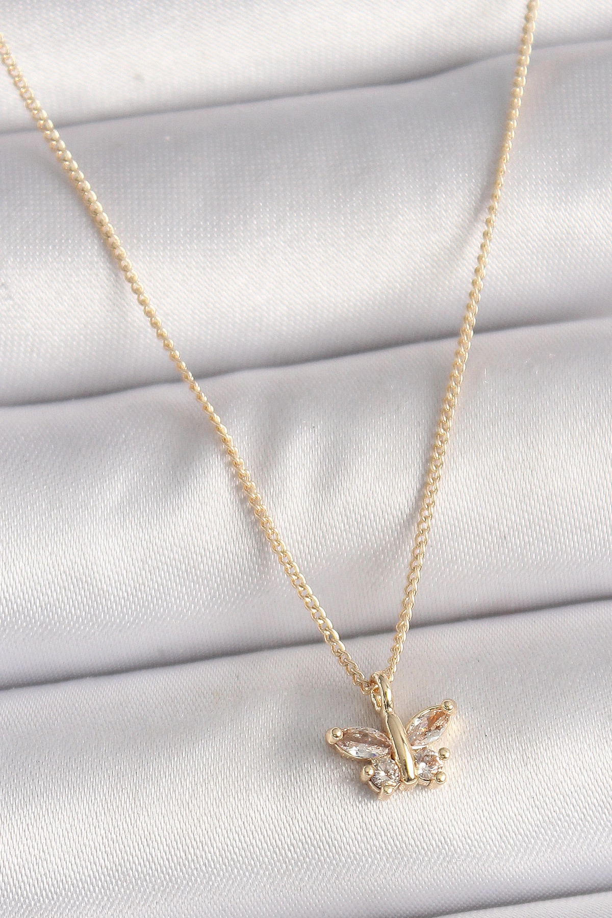 Pirinç Gold Renk Zirkon Taşlı Kelebek Model Kadın Kolye-0