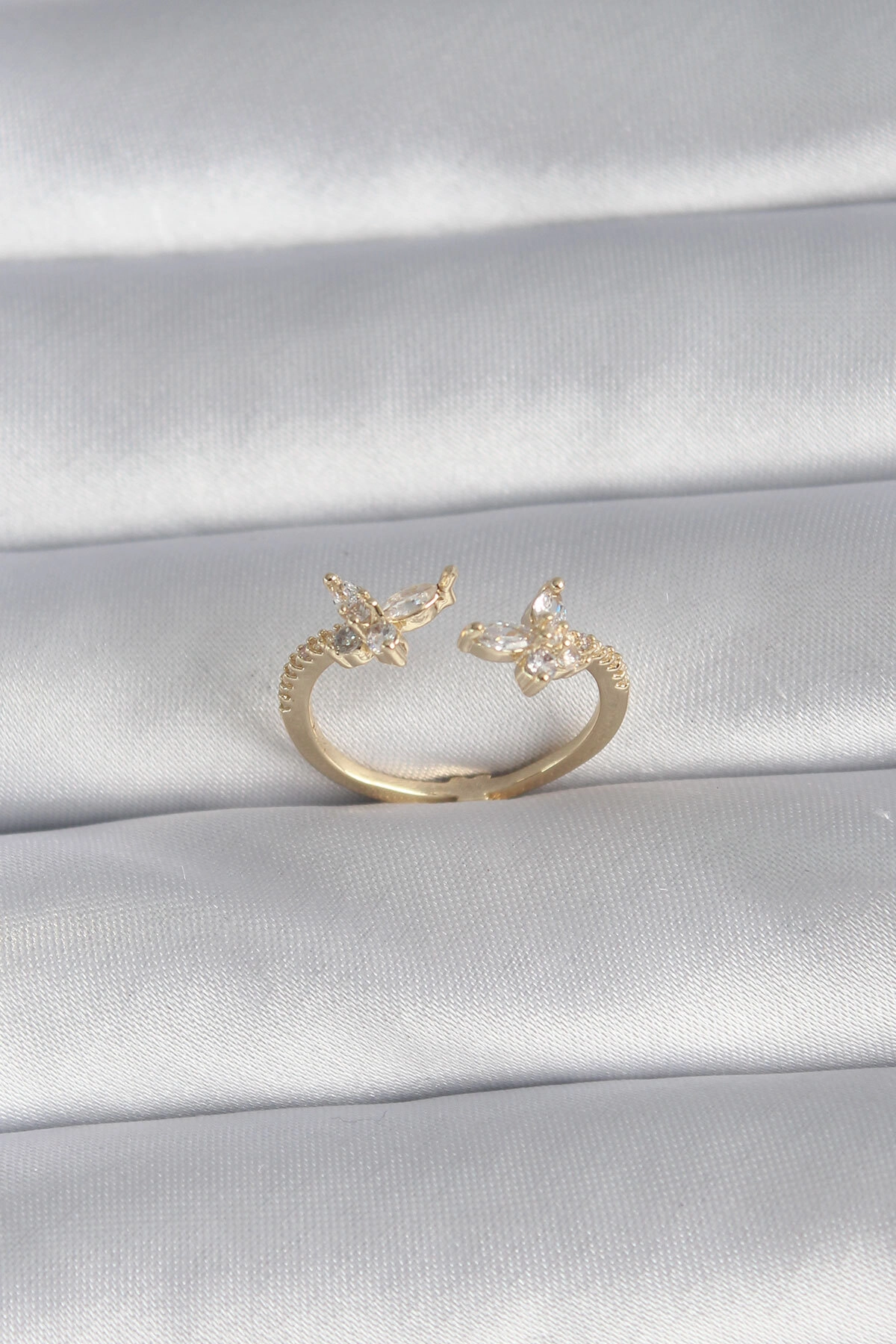 Pirinç Gold Renk Zirkon Taşlı Kelebek Model Kadın Yüzük-0