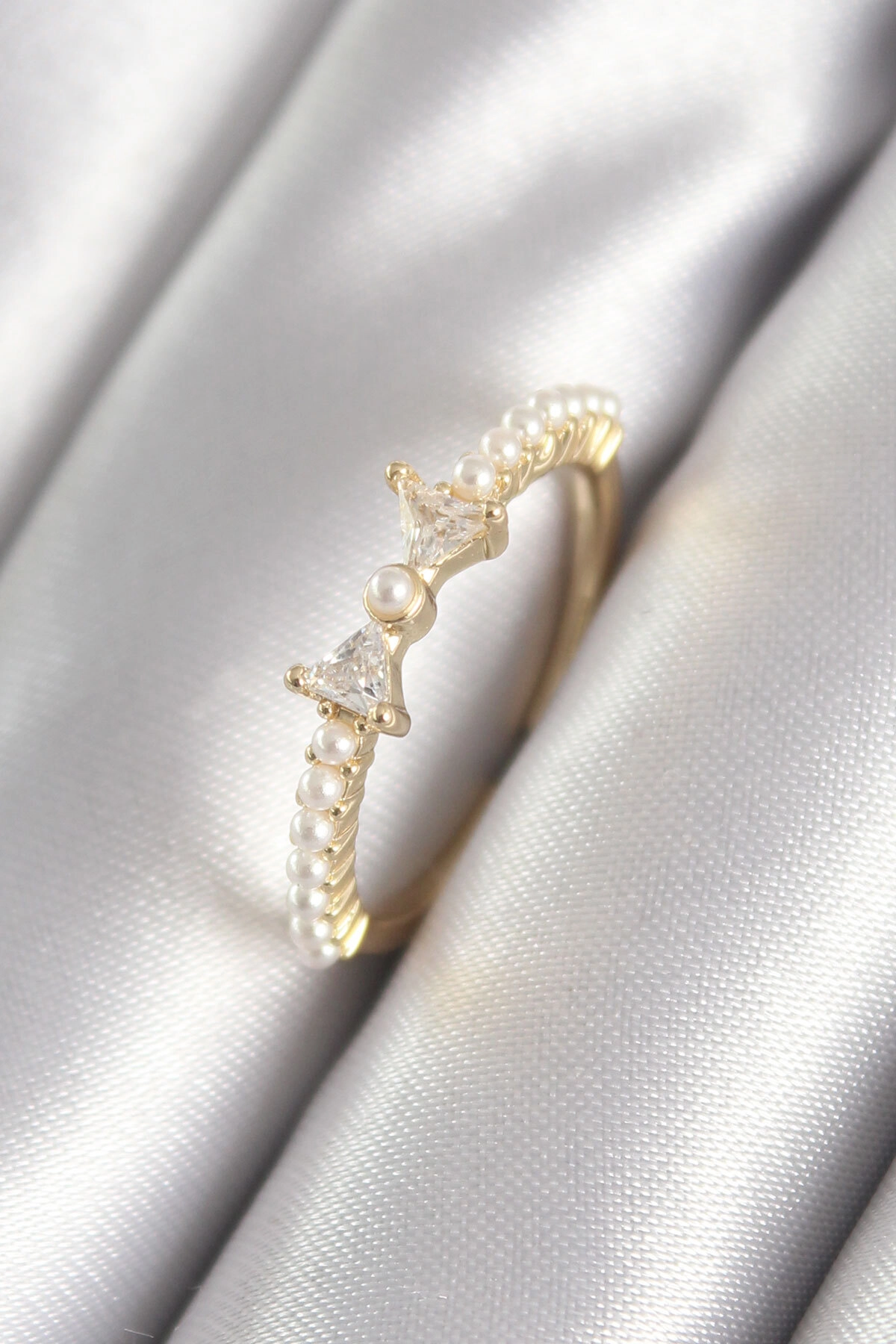 Pirinç Gold Renk Zirkon Taşlı Kurdele İnci Detay Kadın Yüzük-0