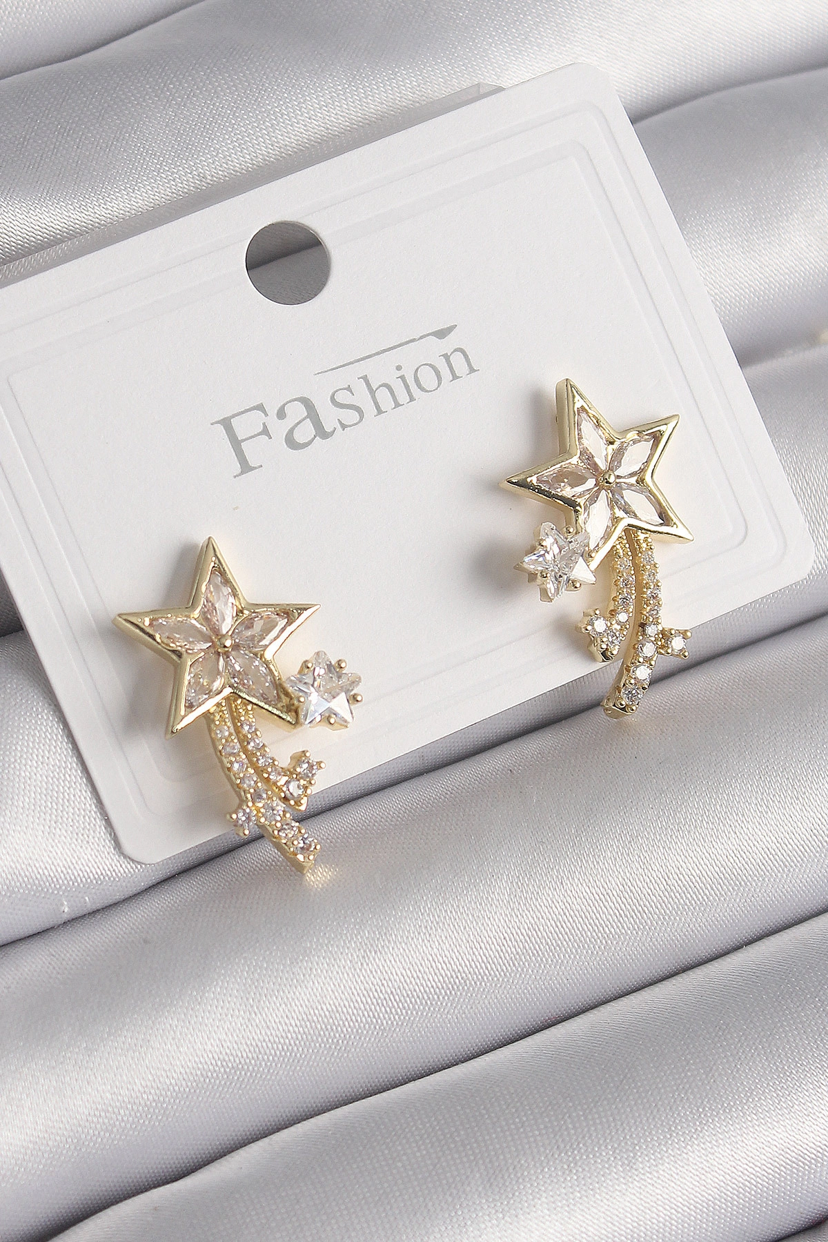 Pirinç Gold Renk Zirkon Taşlı Kuyruklu Yıldız Model Kadın Küpe-0