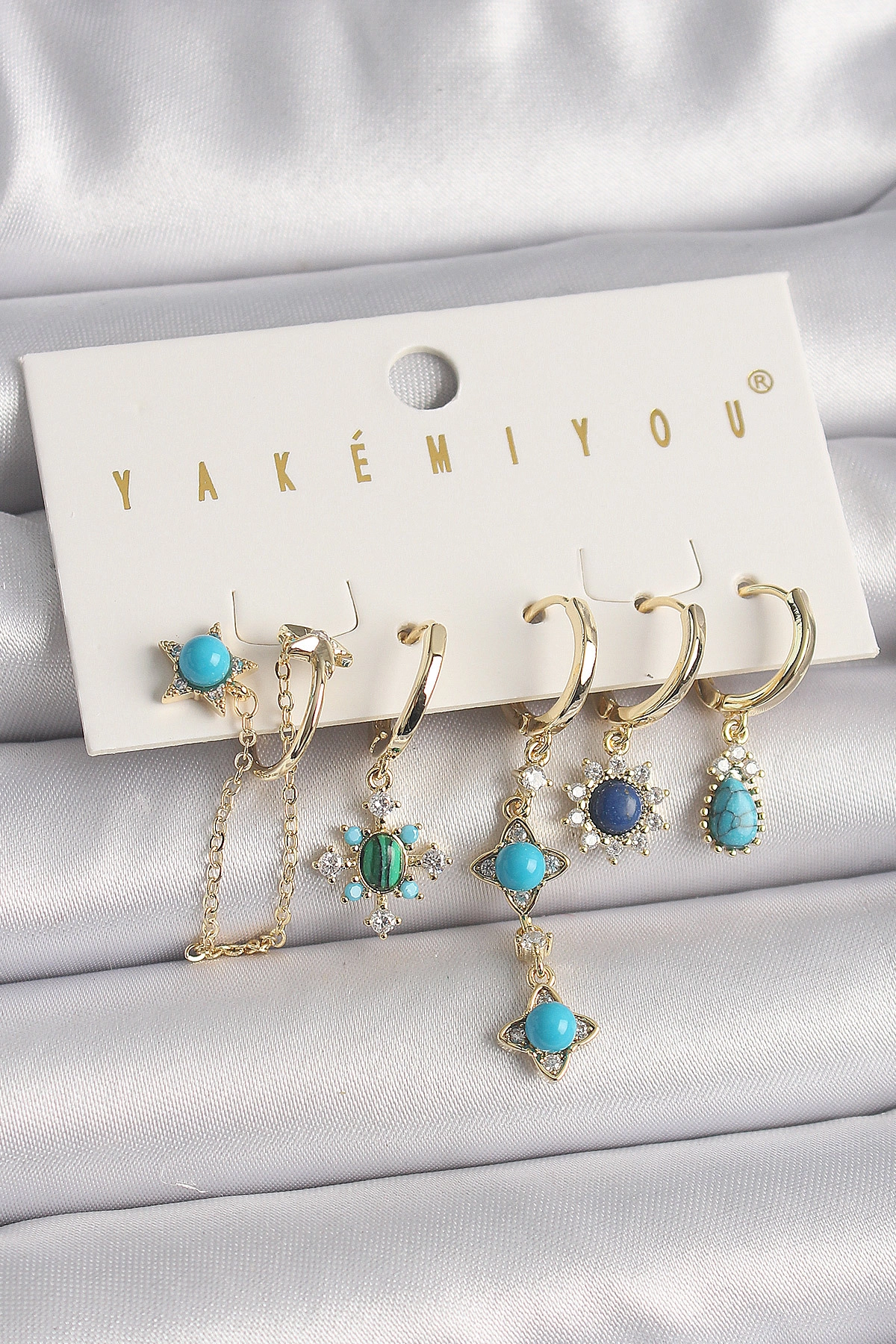 Pirinç Gold Renk Zirkon Taşlı Mavi Boncuklu Çiçek Model VIP Seri Kadın Küpe Kombini-0