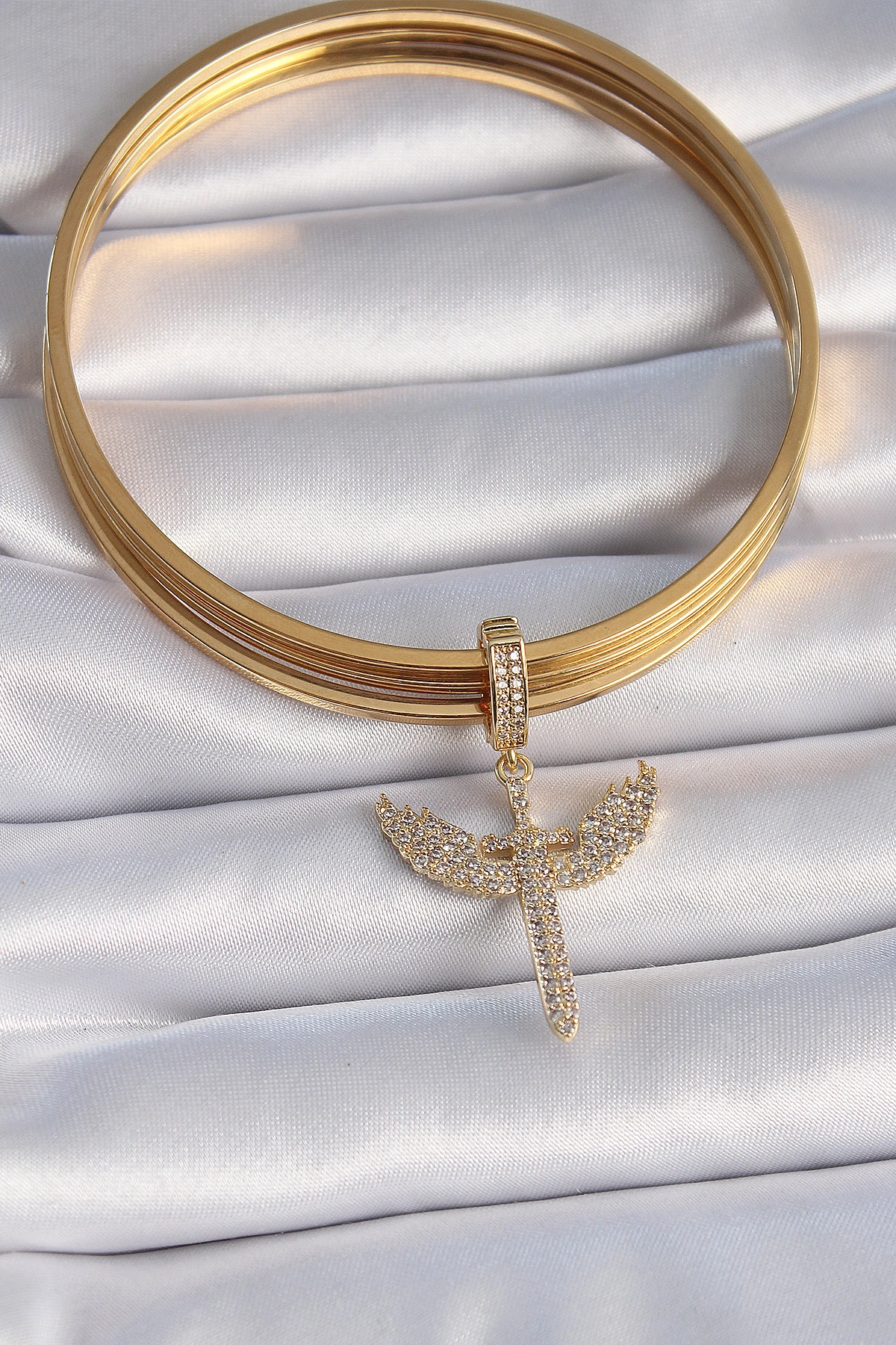 Pirinç Gold Renk Zirkon Taşlı Mikail Model Ajda Charm-1