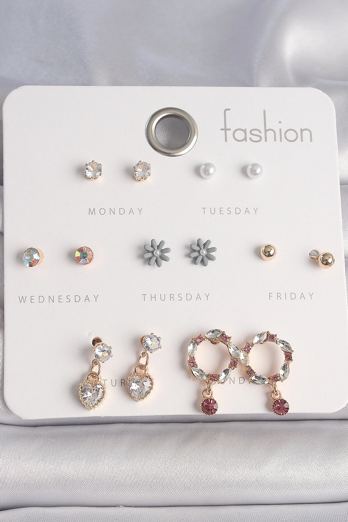 Pirinç Gold Renk Zirkon Taşlı Sallantı Kalp Çiçek Figür 7 Çift Kadın Küpe Seti-0