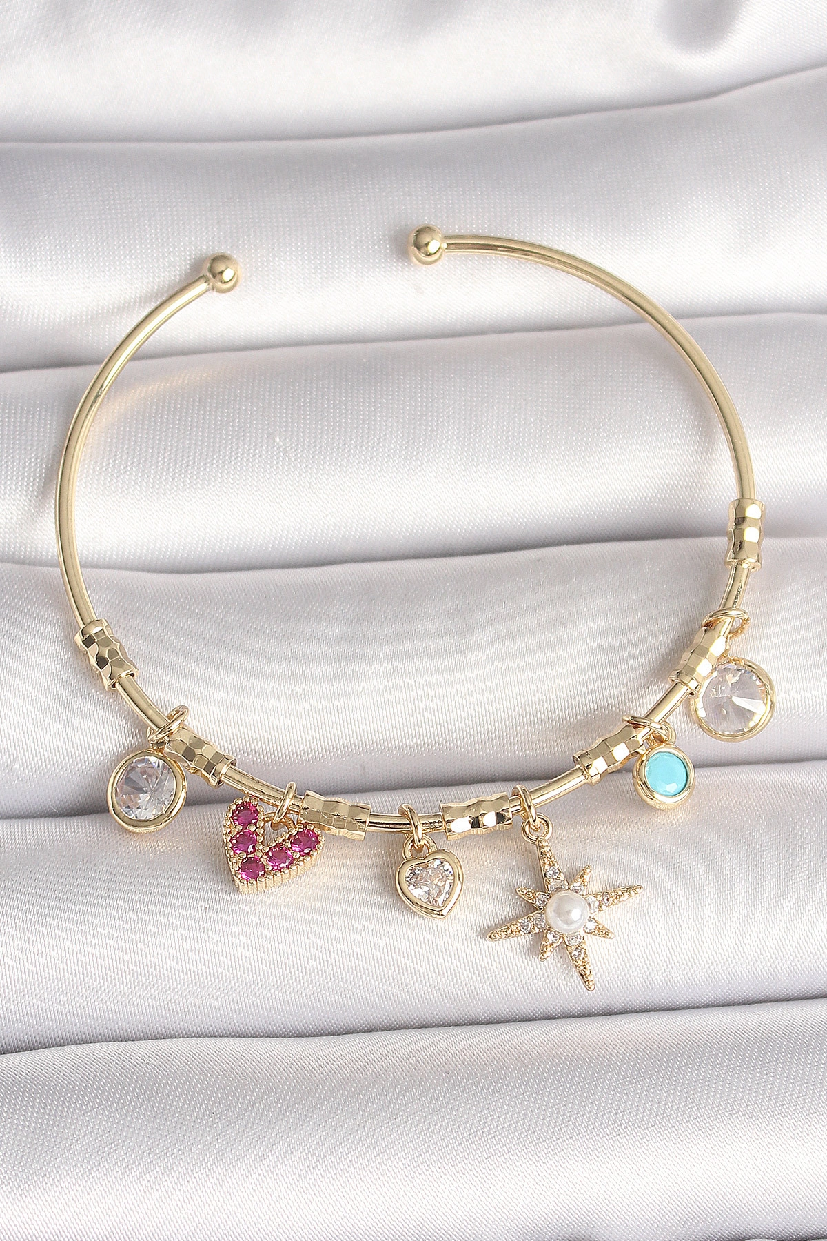 Pirinç Gold Renk Zirkon Taşlı Sallantı Kutup Yıldız Figür İnci Detay Charm Kadın Bileklik-0