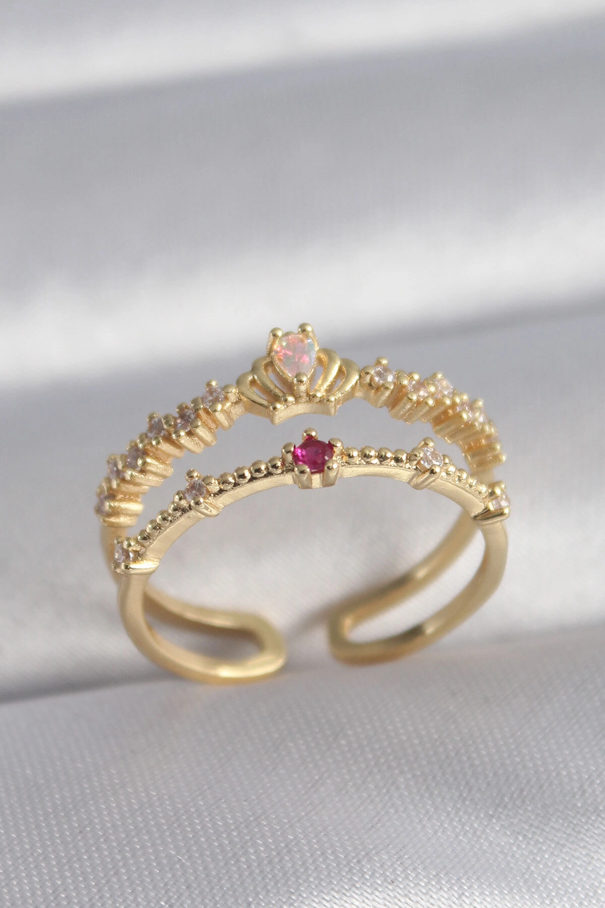 Pirinç Gold Renk Zirkon Taşlı Taç Model Kadın Yüzük-0