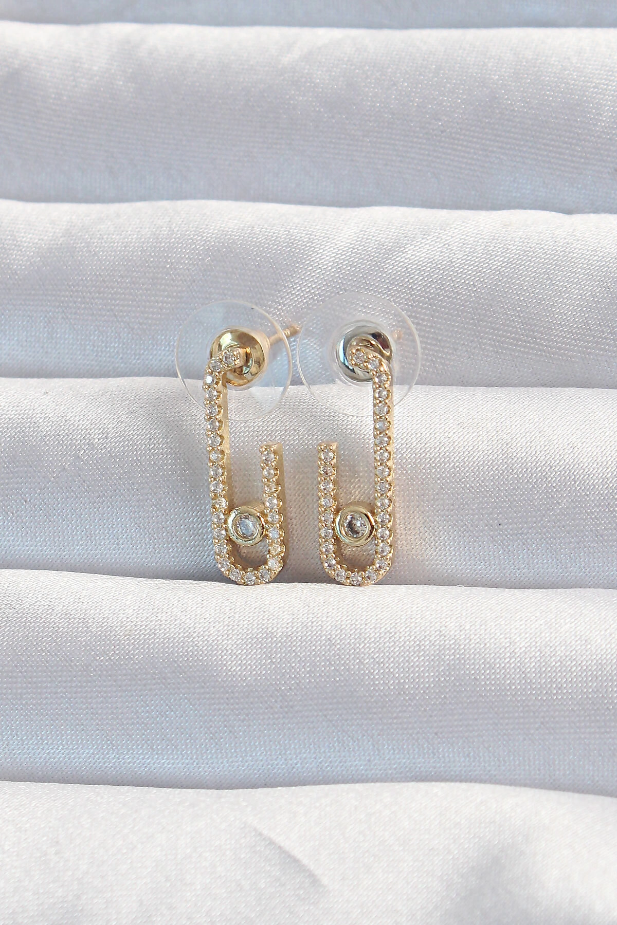 Pirinç Gold Renk Zirkon Taşlı Yarım Messika Küpe-0