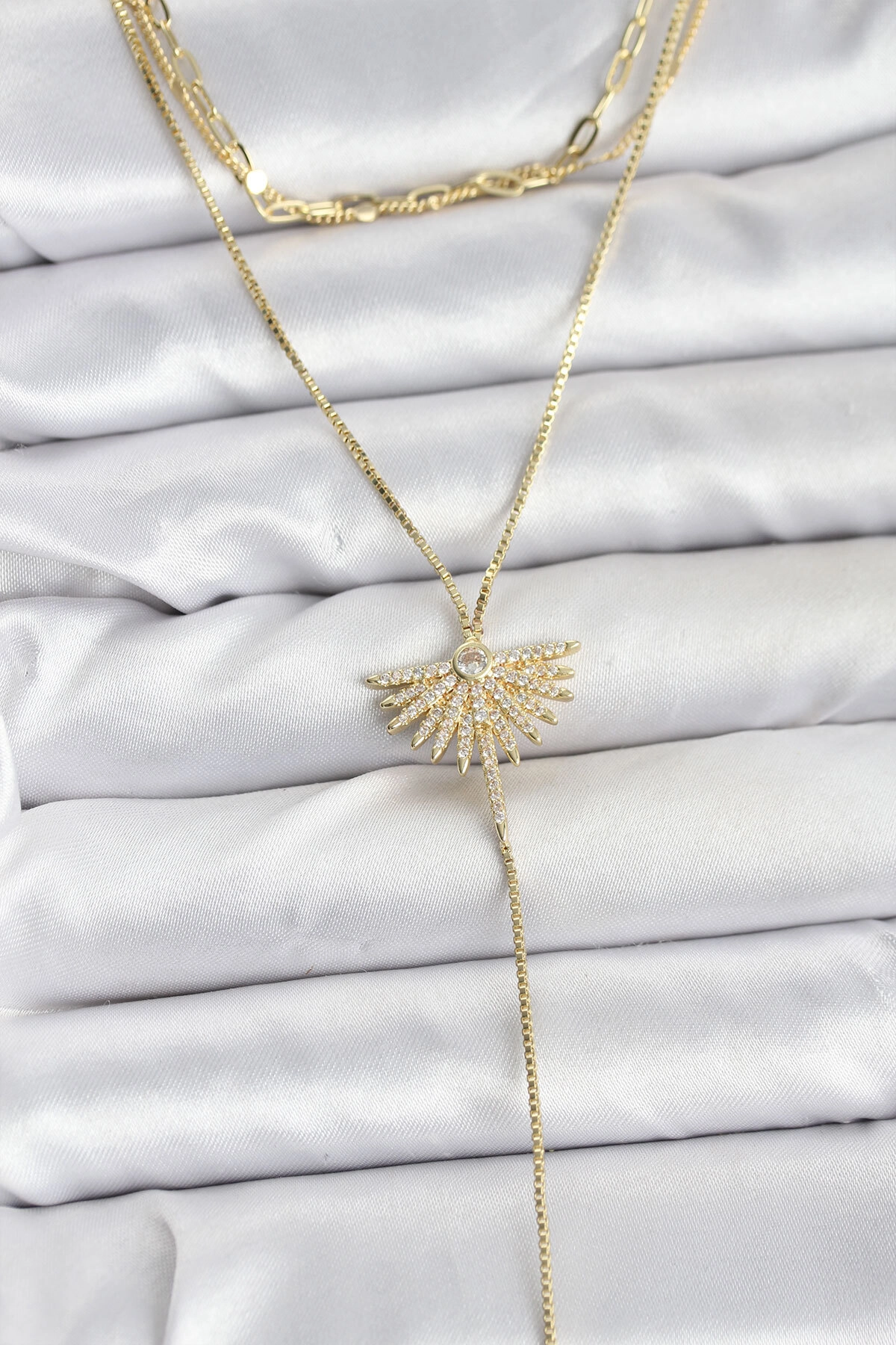 Pirinç Gold Renk Zirkon Taşlı Yelpaze Model Detaylı 3'lü Kombin Y Kadın Kolye-0