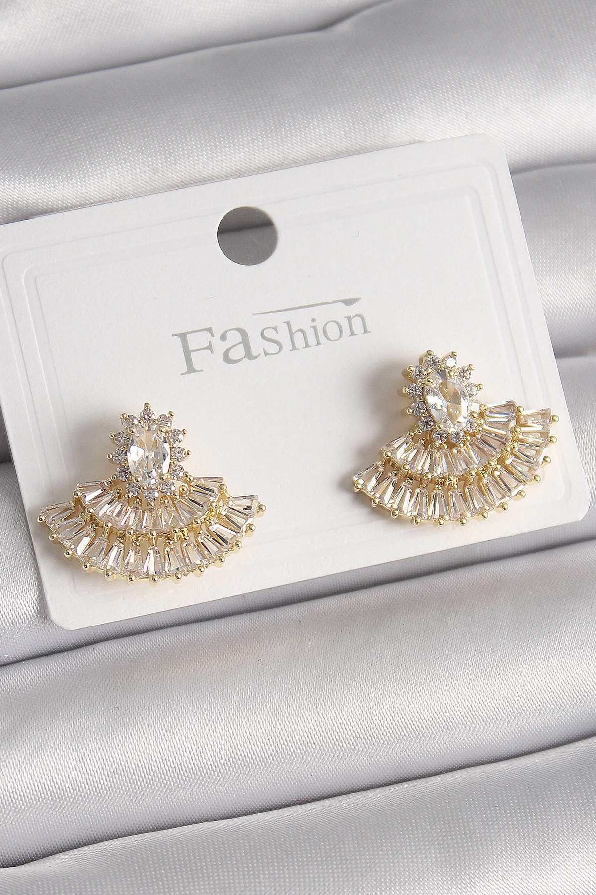 Pirinç Gold Renk Zirkon Taşlı Yelpaze Model Kadın Küpe-0