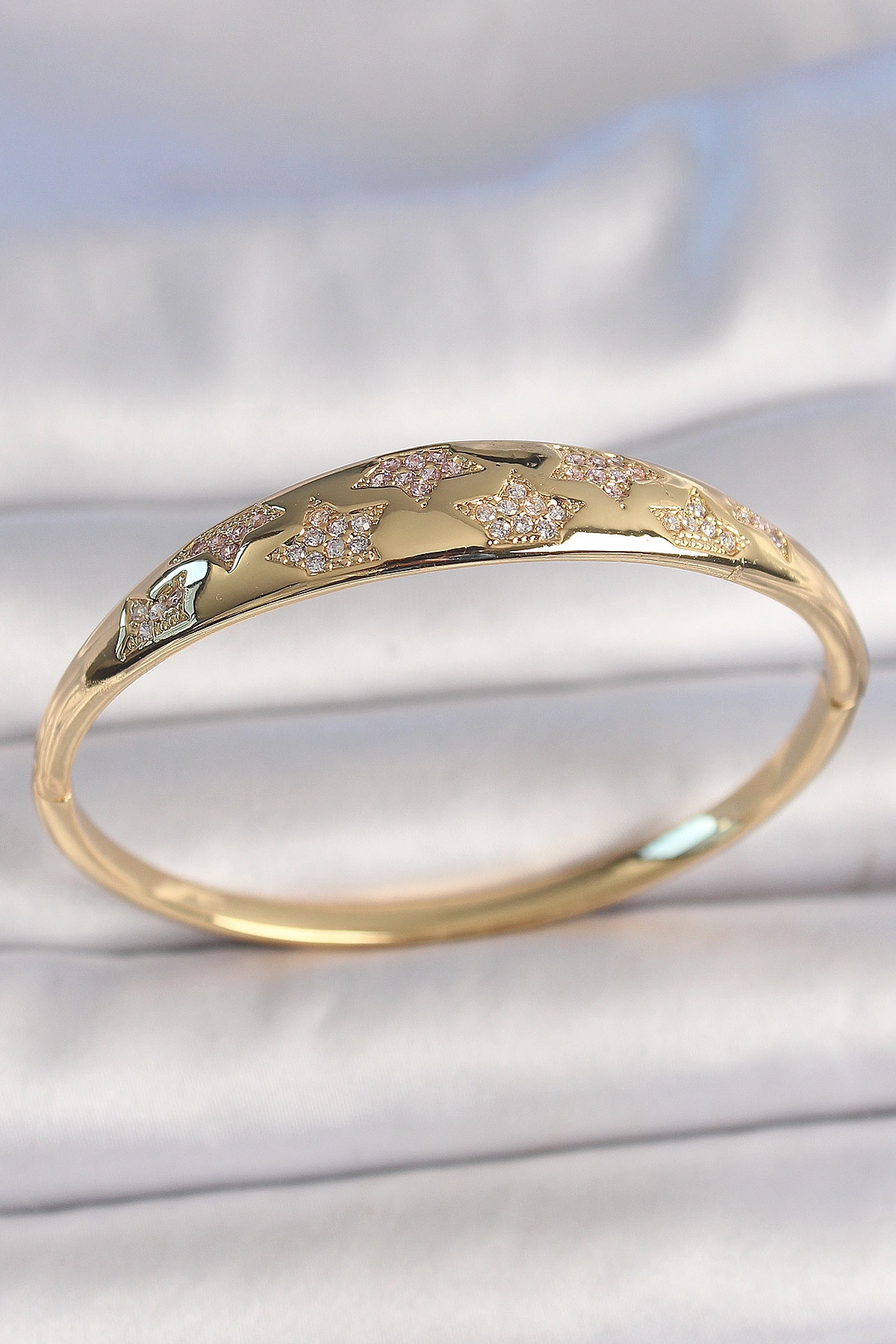 Pirinç Gold Renk Zirkon Taşlı Yıldız İşlemeli Kadın Kelepçe-0