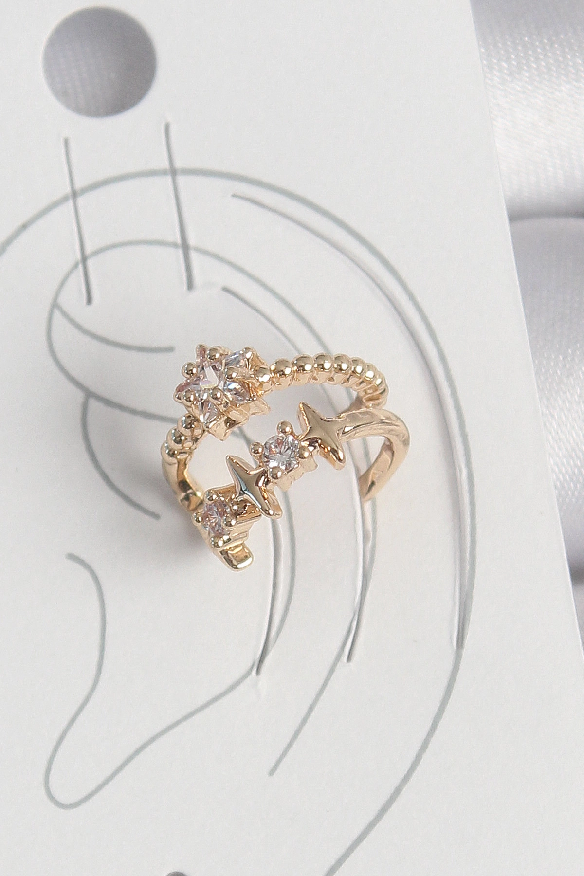 Pirinç Gold Renk Zirkon Taşlı Yıldız Model Kadın Kıkırdak Küpe-0