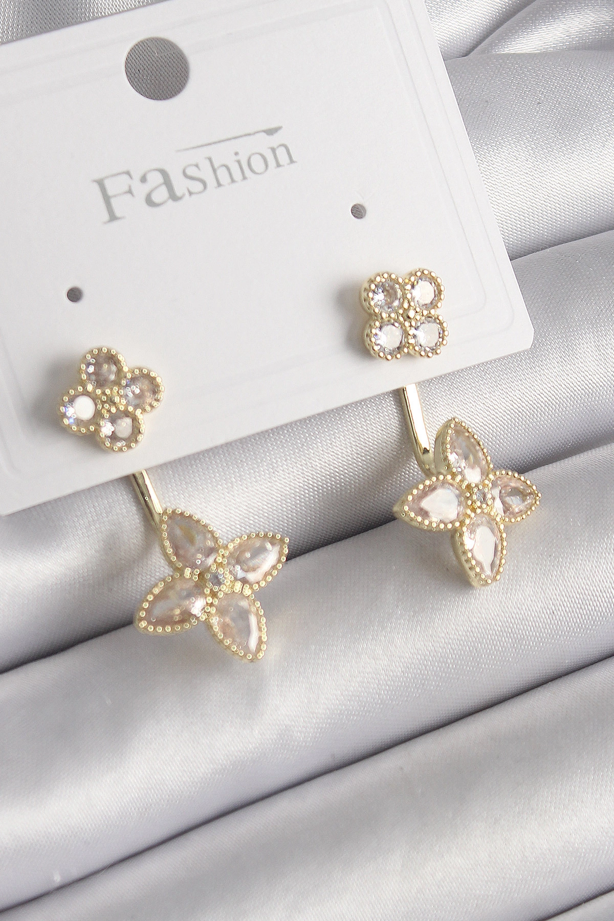 Pirinç Gold Renk Zirkon Taşlı Yonca Model Kadın Küpe-0