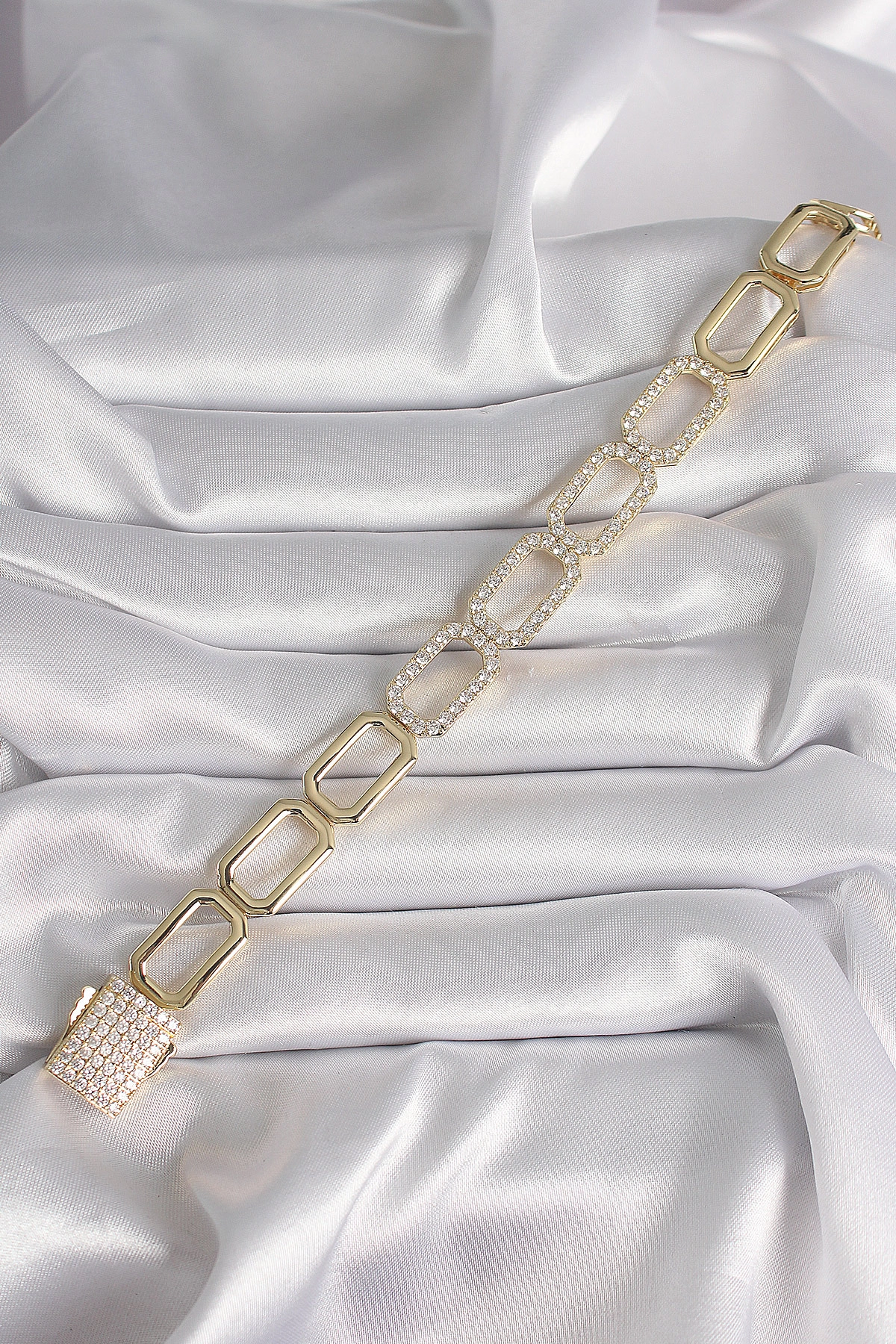 Pirinç Gold Renk Zirkon Taşlı Zincir Model Xuping VIP Exclusive Seri Bileklik-1